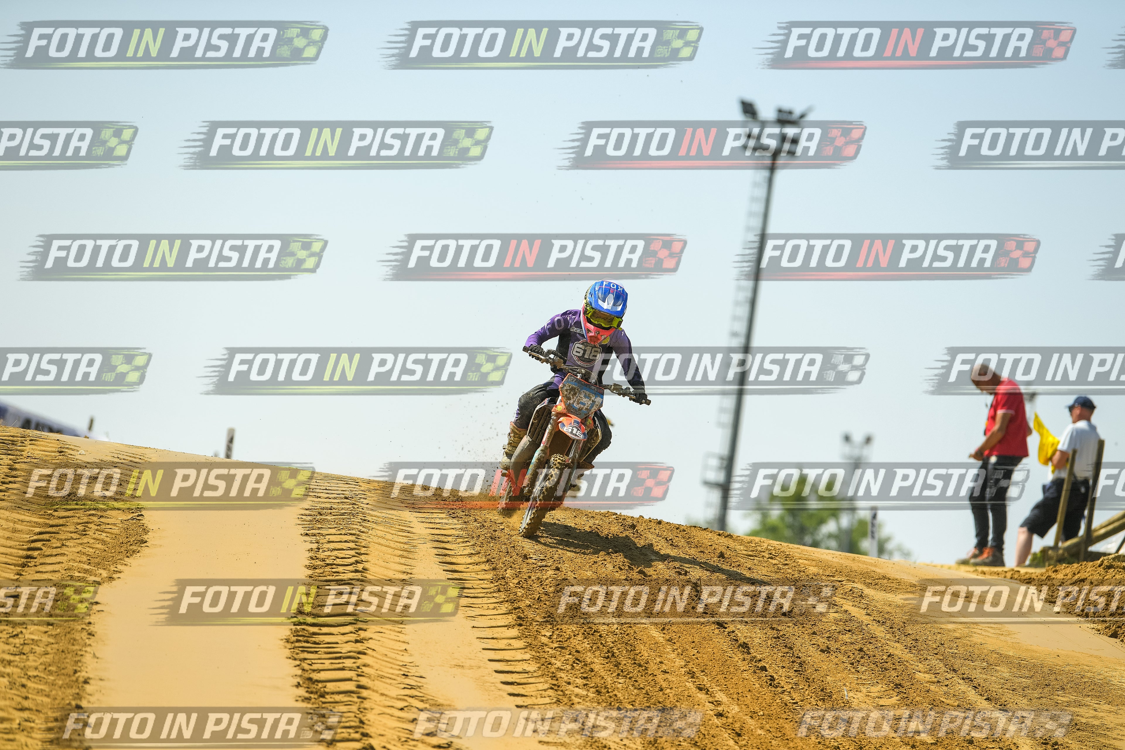 Foto GARAFMI2106261PROVA65CC numero 240