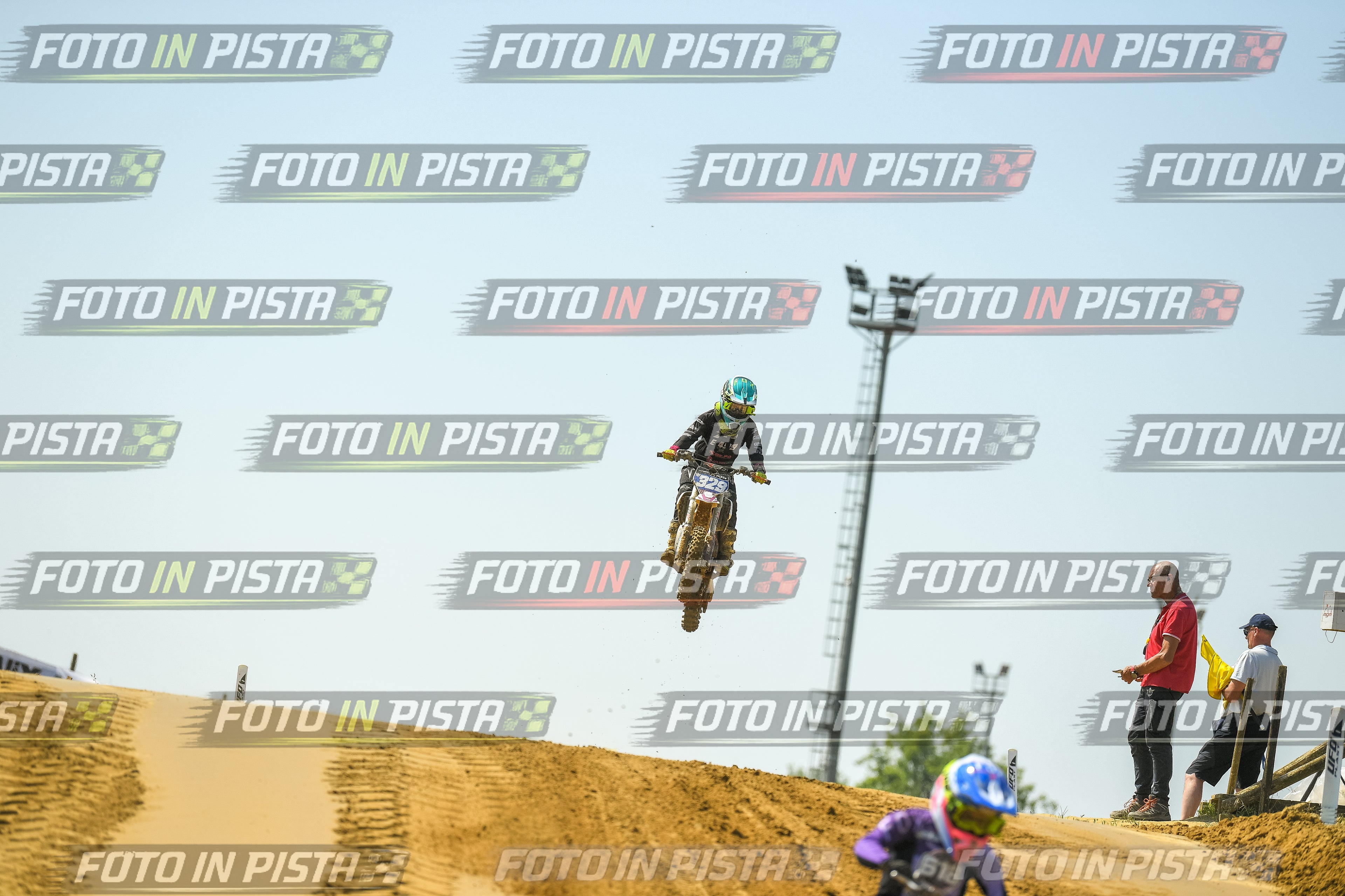 Foto GARAFMI2106261PROVA65CC numero 242