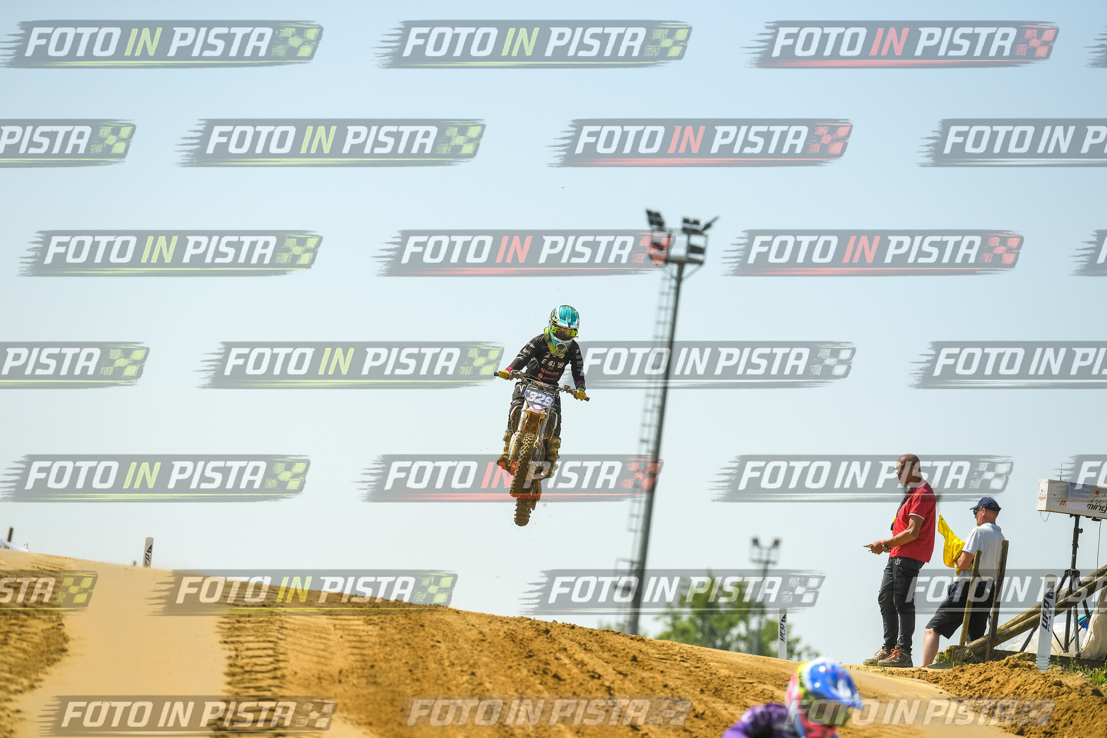Foto GARAFMI2106261PROVA65CC numero 243