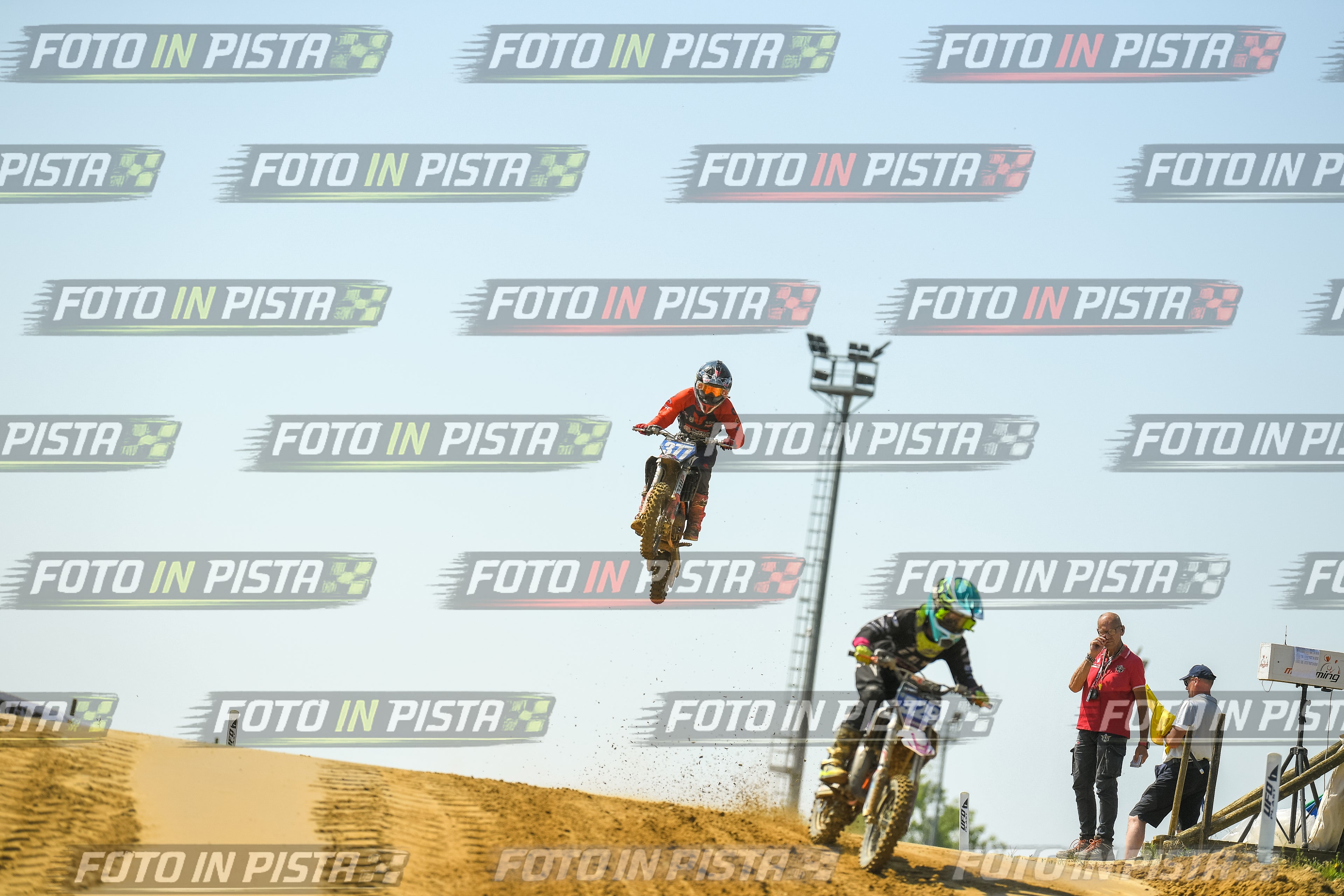 Foto GARAFMI2106261PROVA65CC numero 251