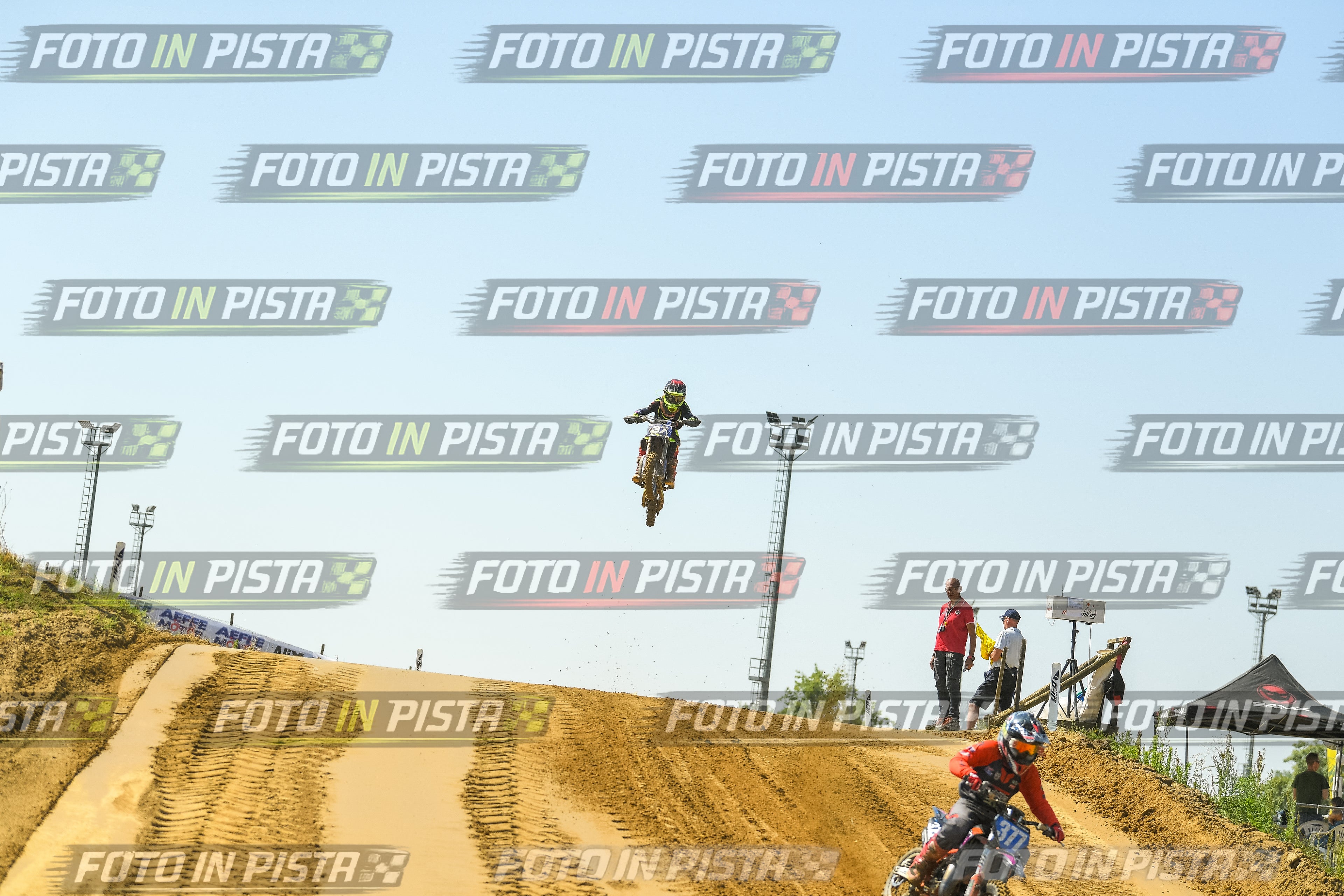 Foto GARAFMI2106261PROVA65CC numero 263