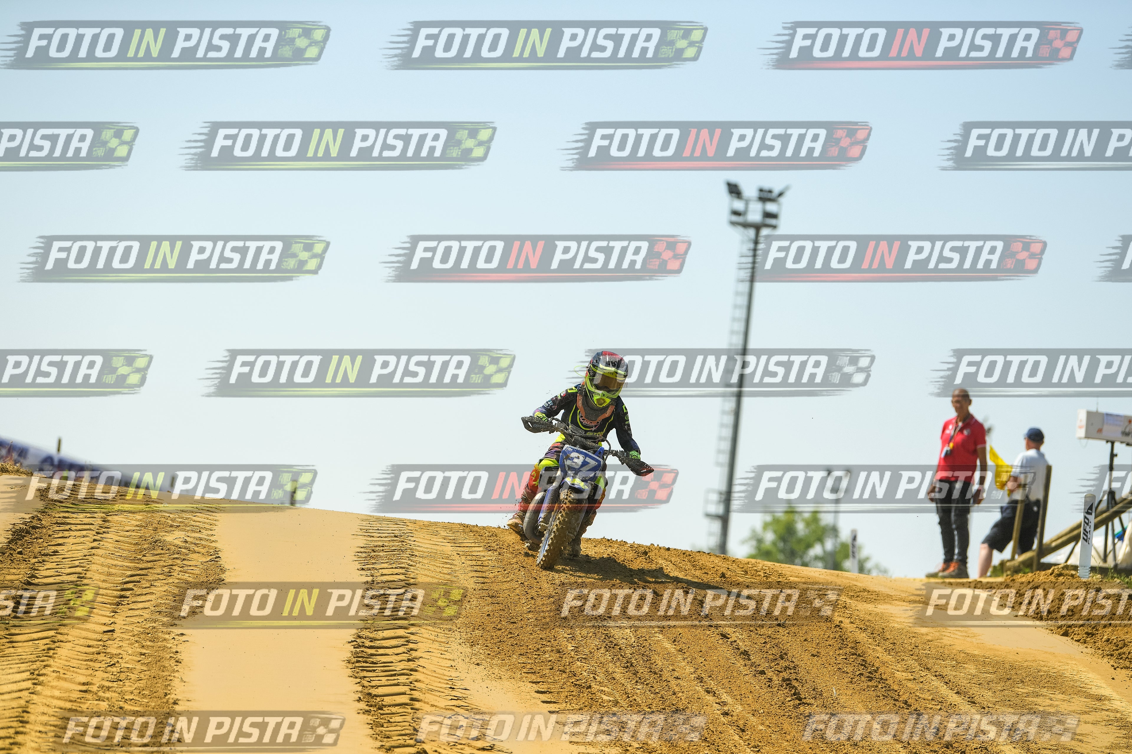 Foto GARAFMI2106261PROVA65CC numero 271