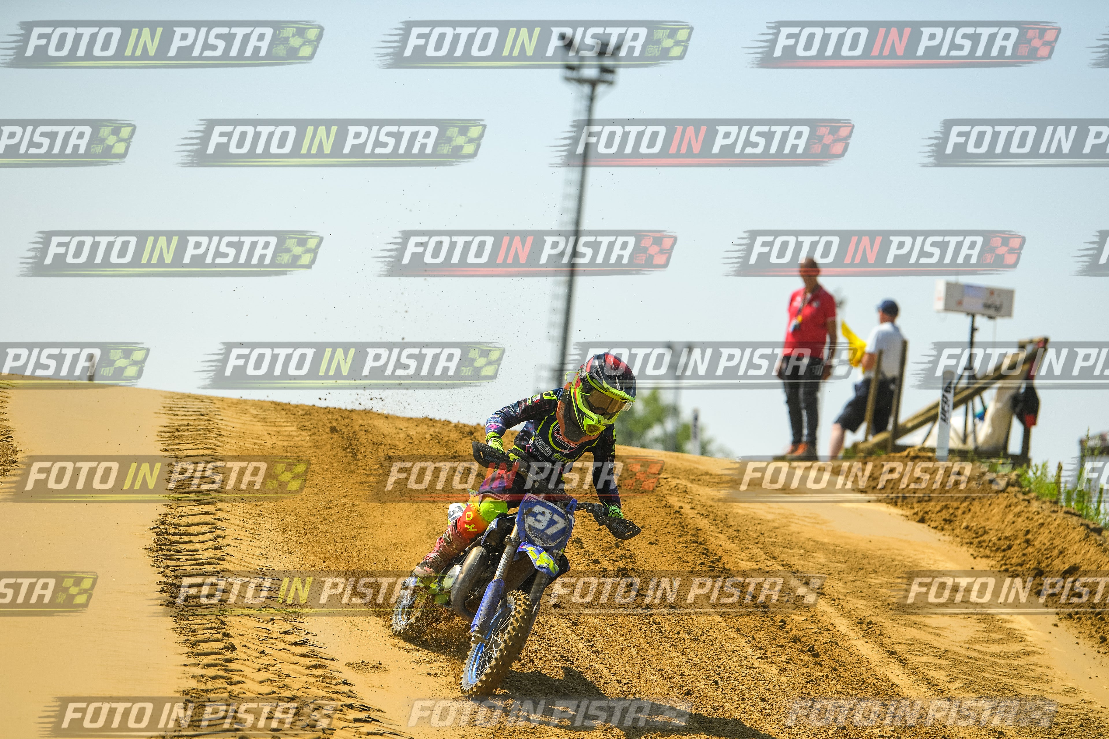 Foto GARAFMI2106261PROVA65CC numero 275