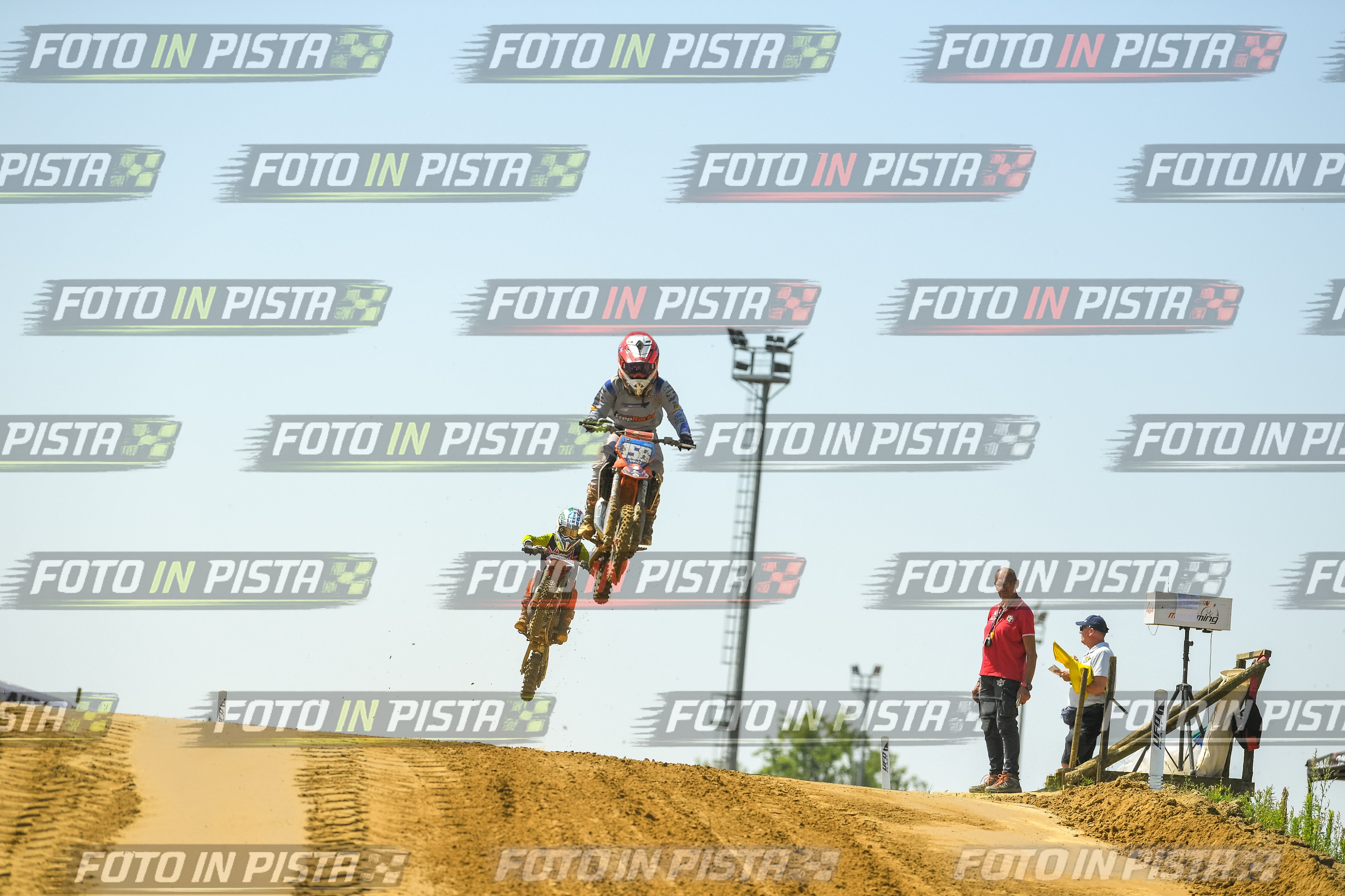 Foto GARAFMI2106261PROVA65CC numero 303