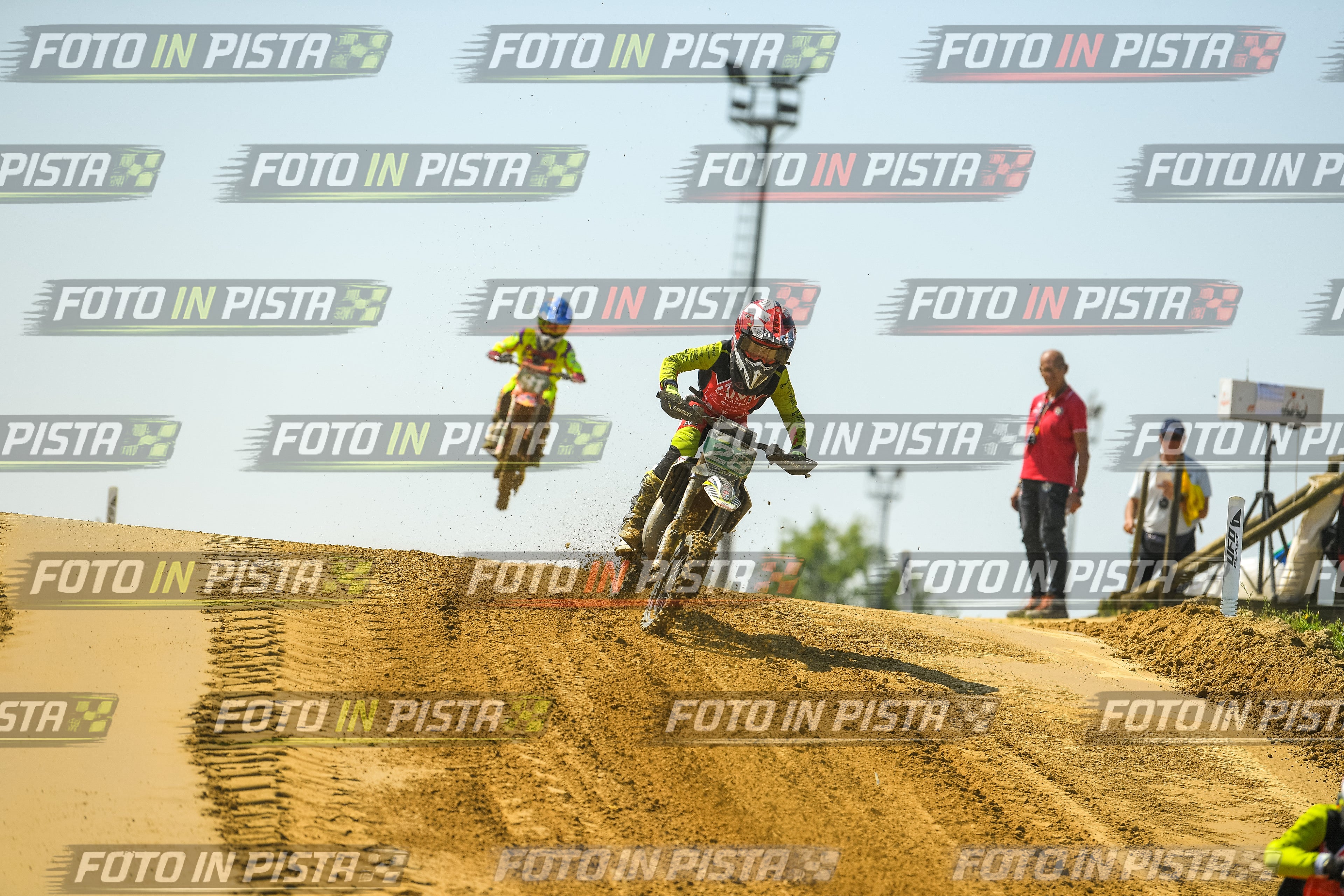Foto GARAFMI2106261PROVA65CC numero 318