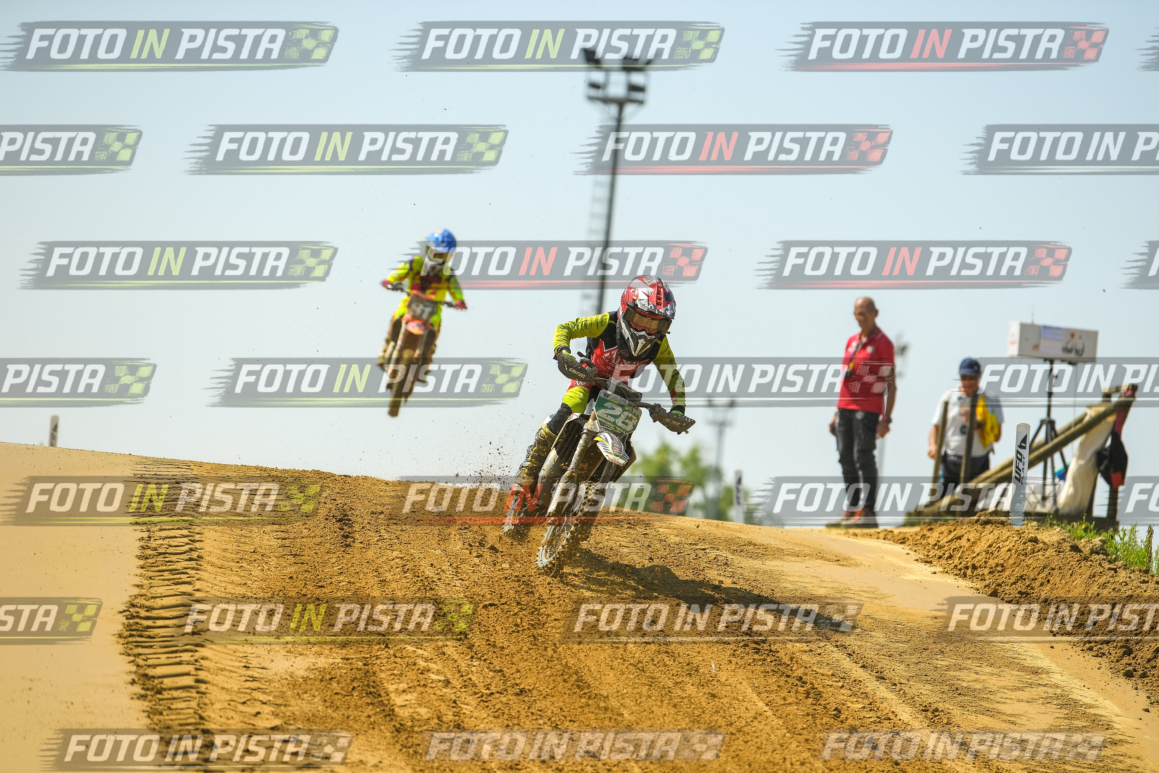 Foto GARAFMI2106261PROVA65CC numero 319