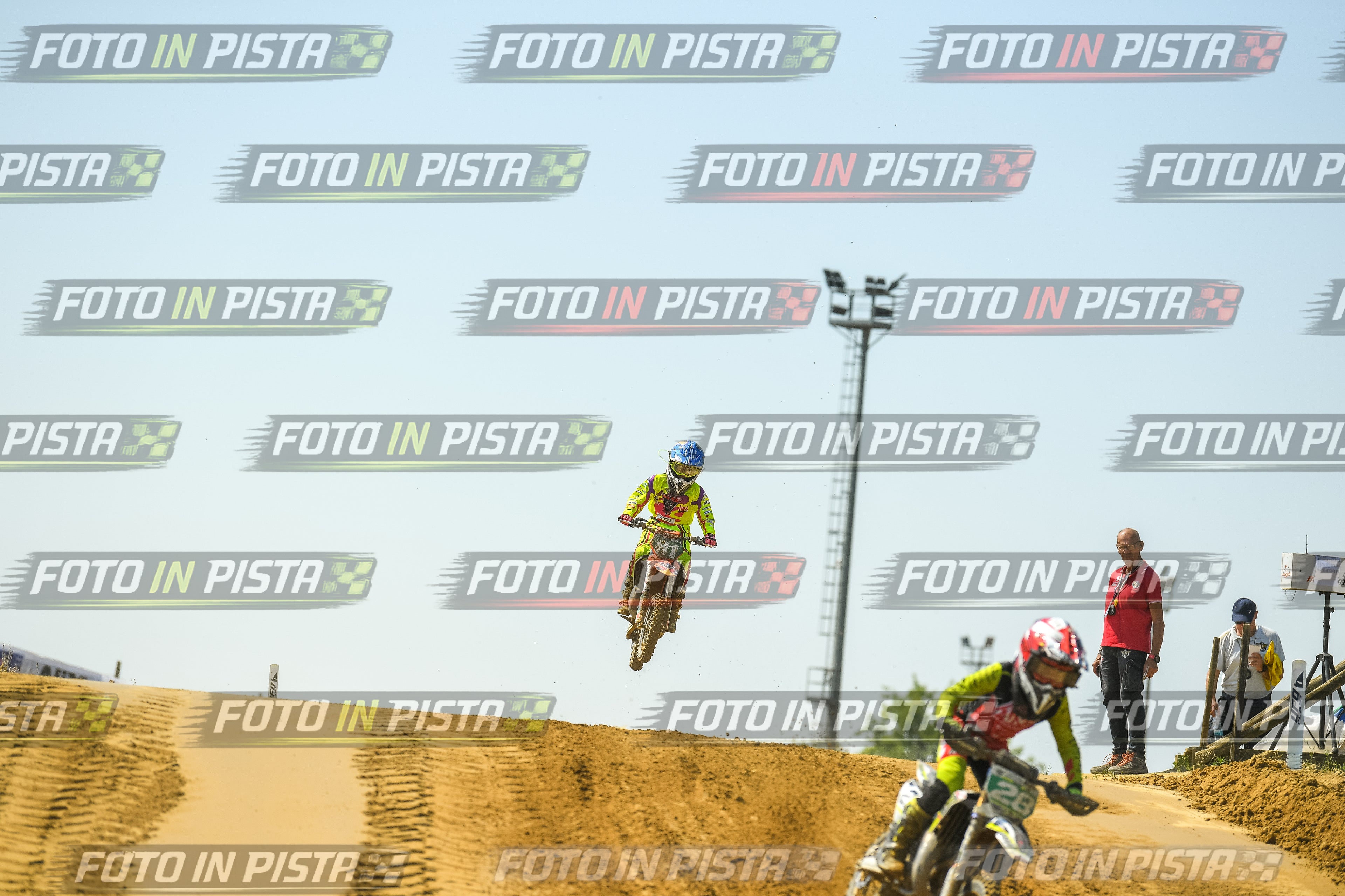 Foto GARAFMI2106261PROVA65CC numero 320
