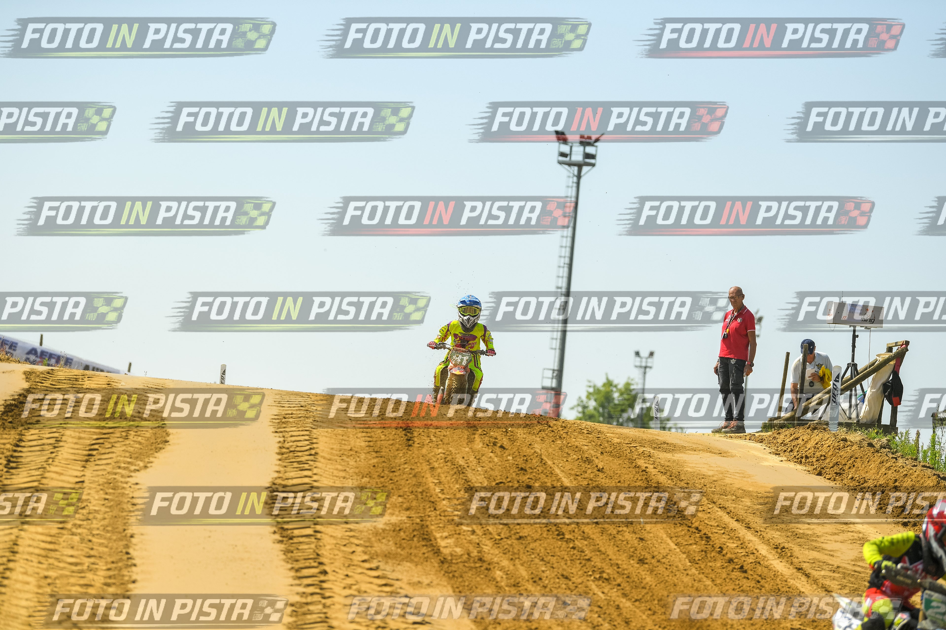 Foto GARAFMI2106261PROVA65CC numero 323