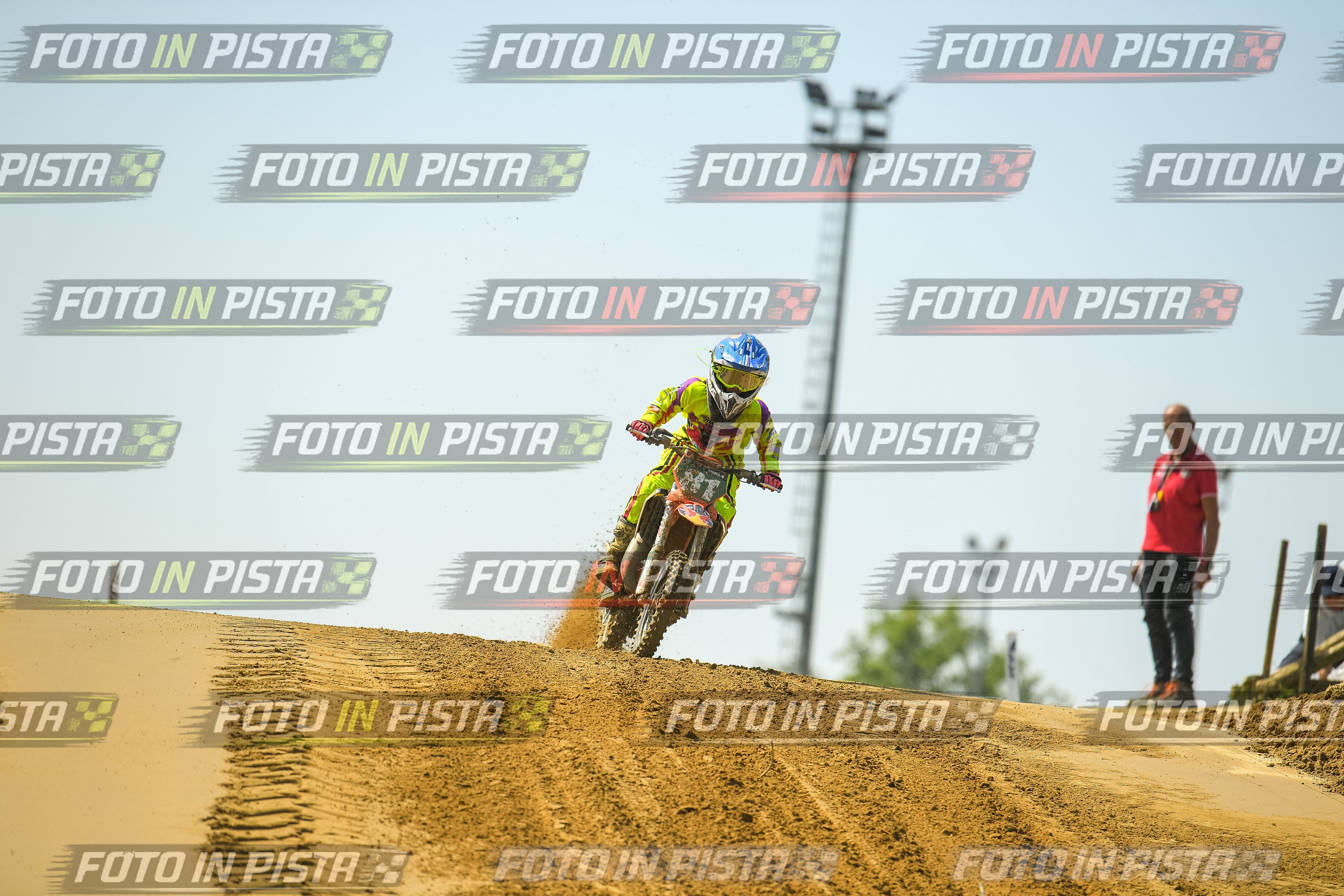 Foto GARAFMI2106261PROVA65CC numero 325