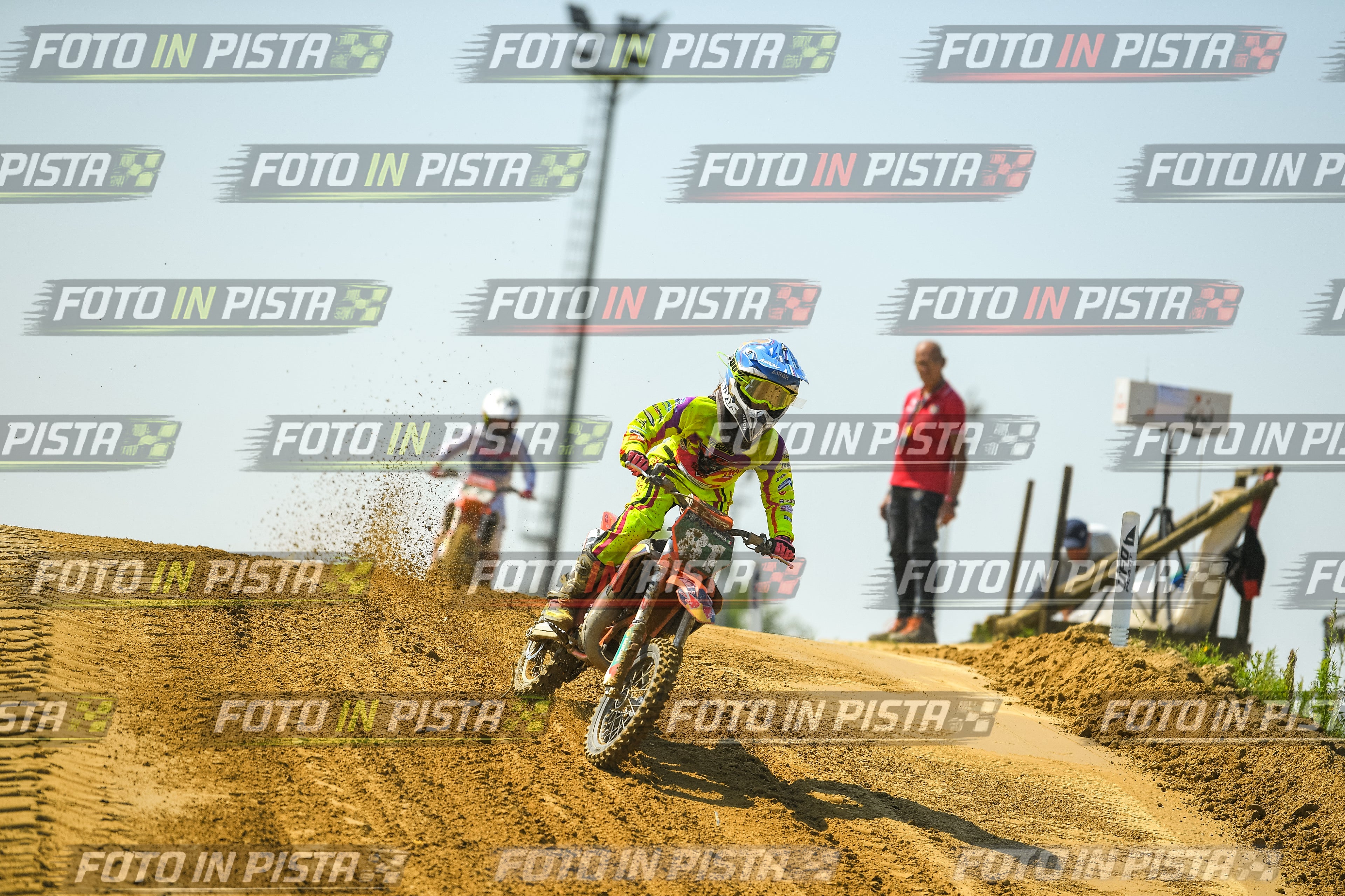 Foto GARAFMI2106261PROVA65CC numero 329