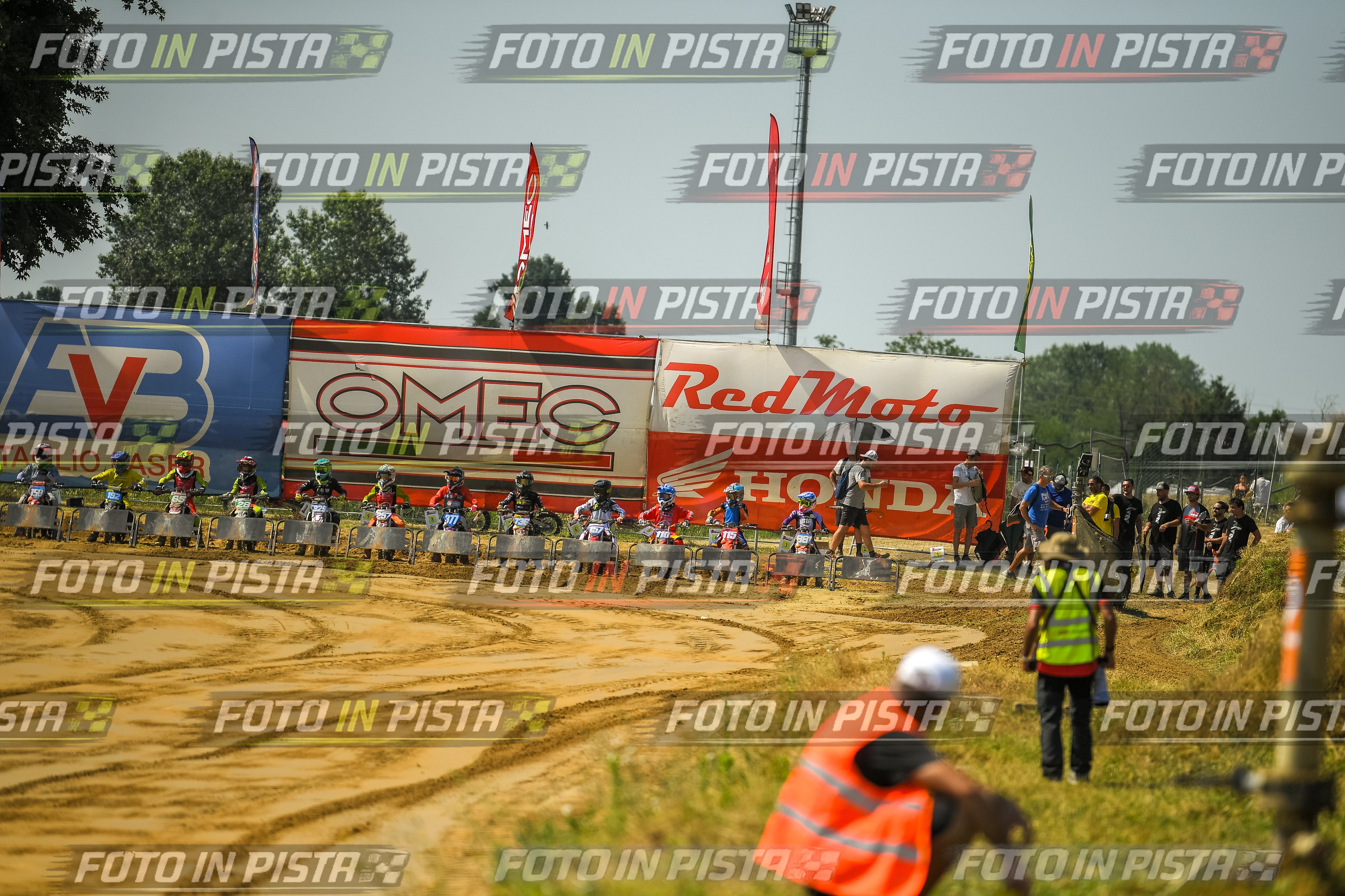 Foto GARAFMI2106261PROVA65CC numero 69