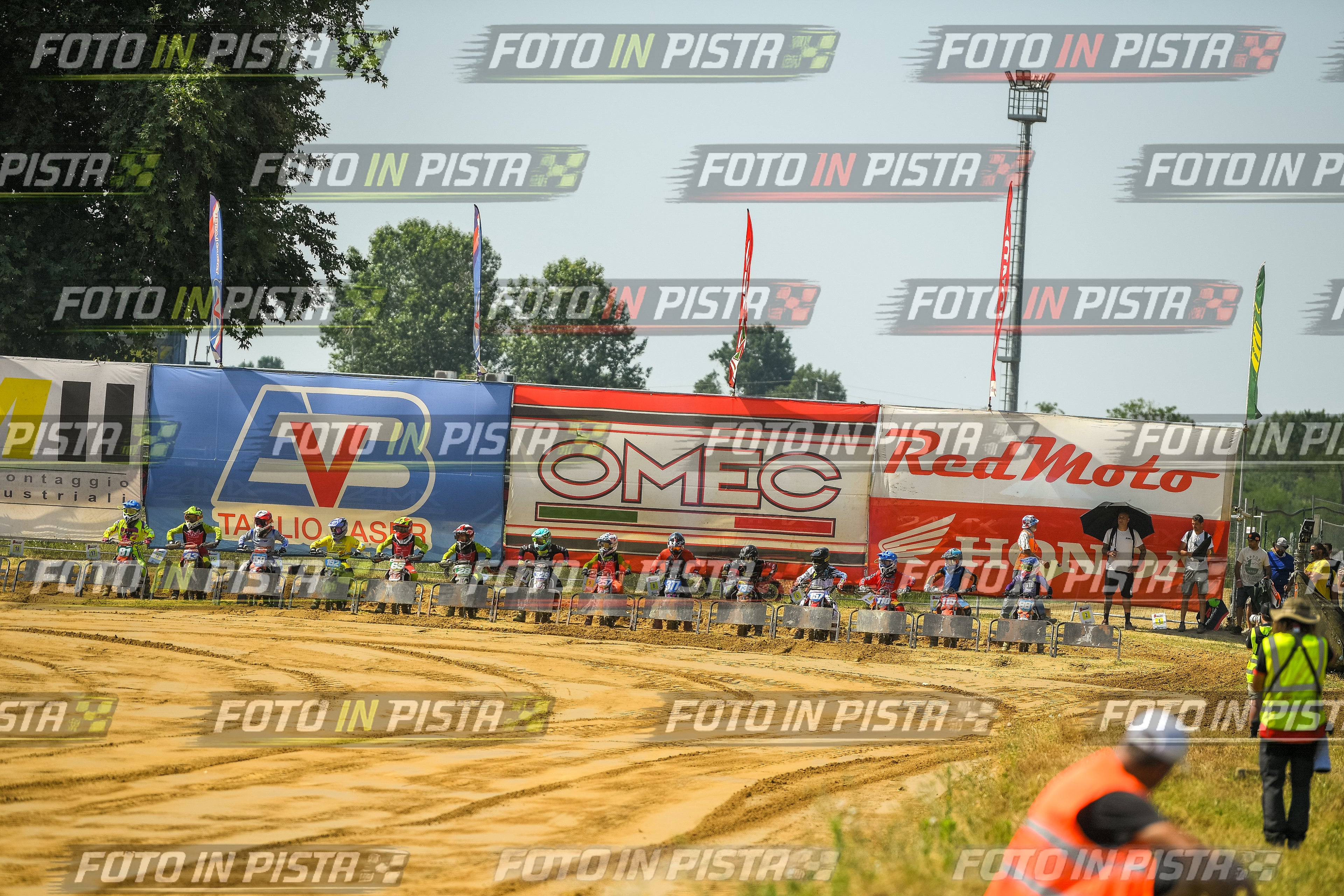 Foto GARAFMI2106261PROVA65CC numero 70