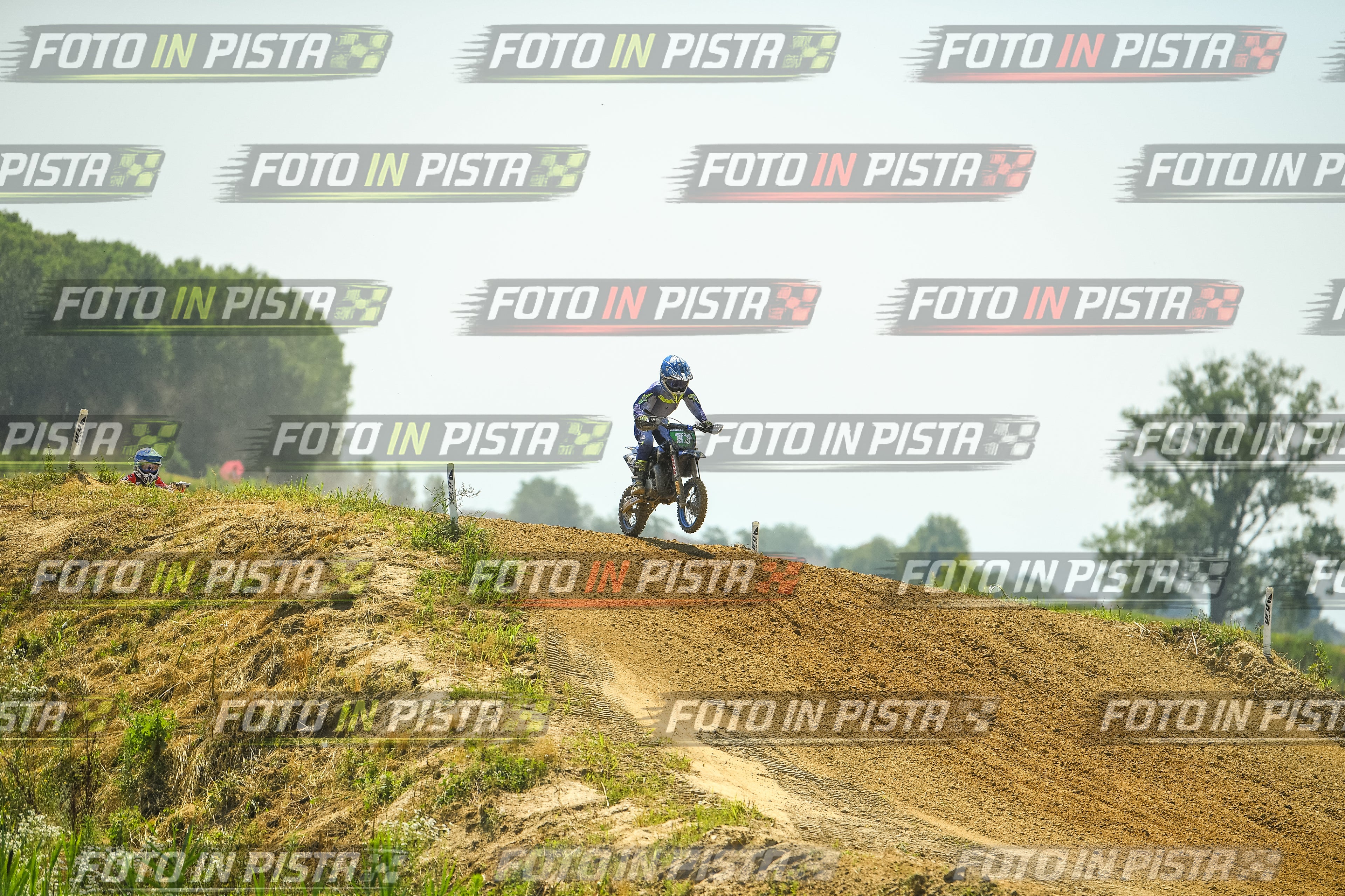 Foto GARAFMI2106261PROVA65CC numero 789