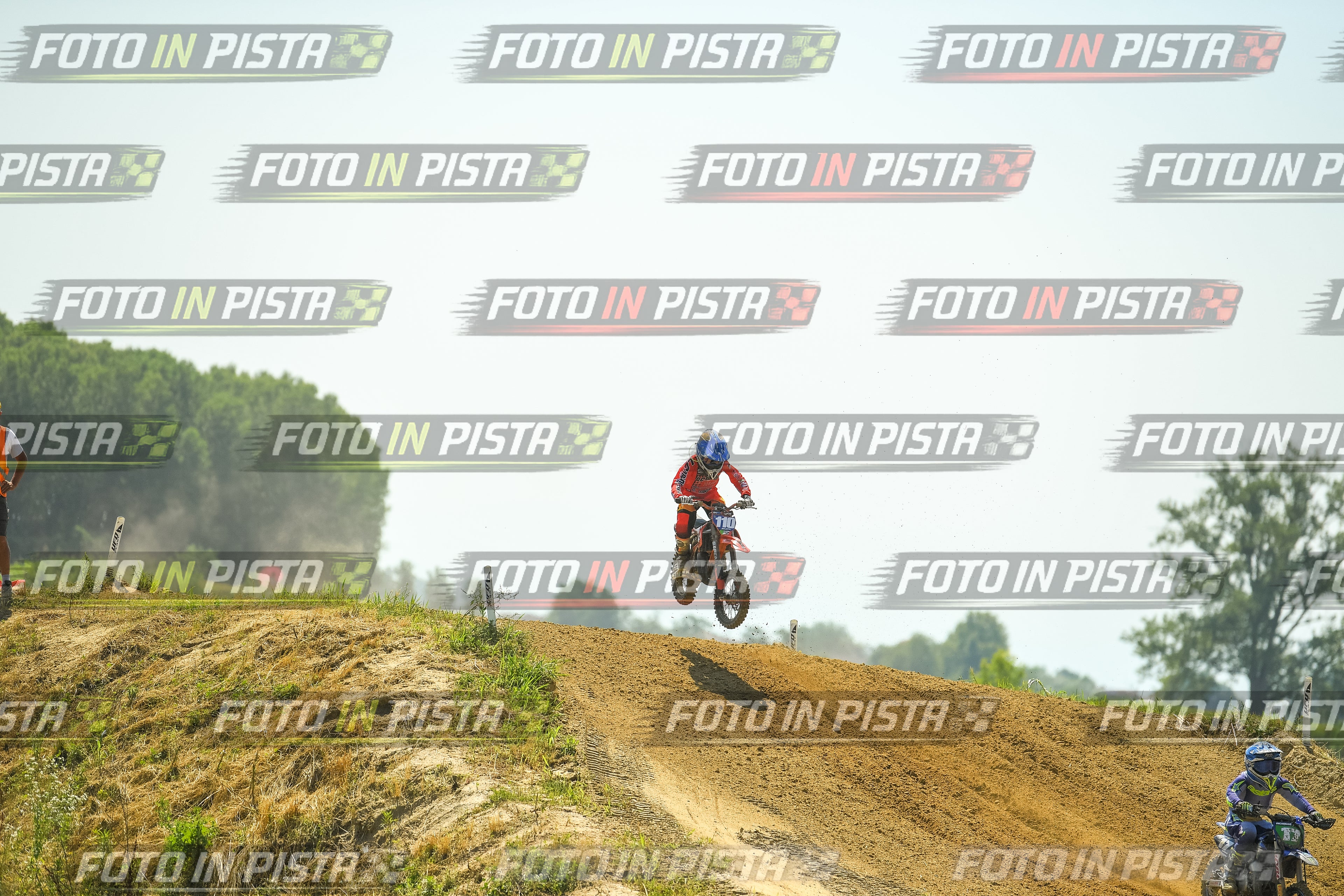 Foto GARAFMI2106261PROVA65CC numero 795