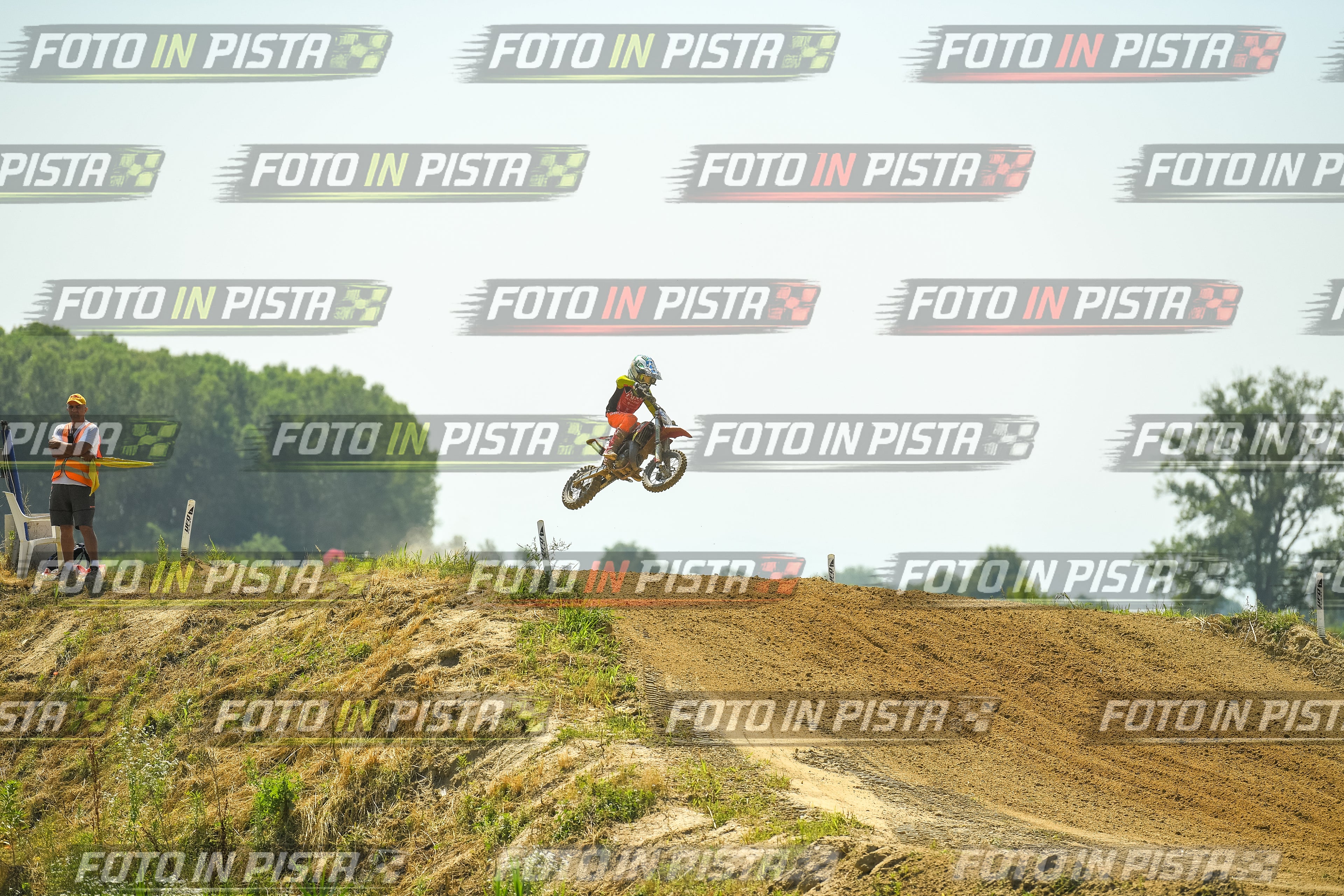Foto GARAFMI2106261PROVA65CC numero 869