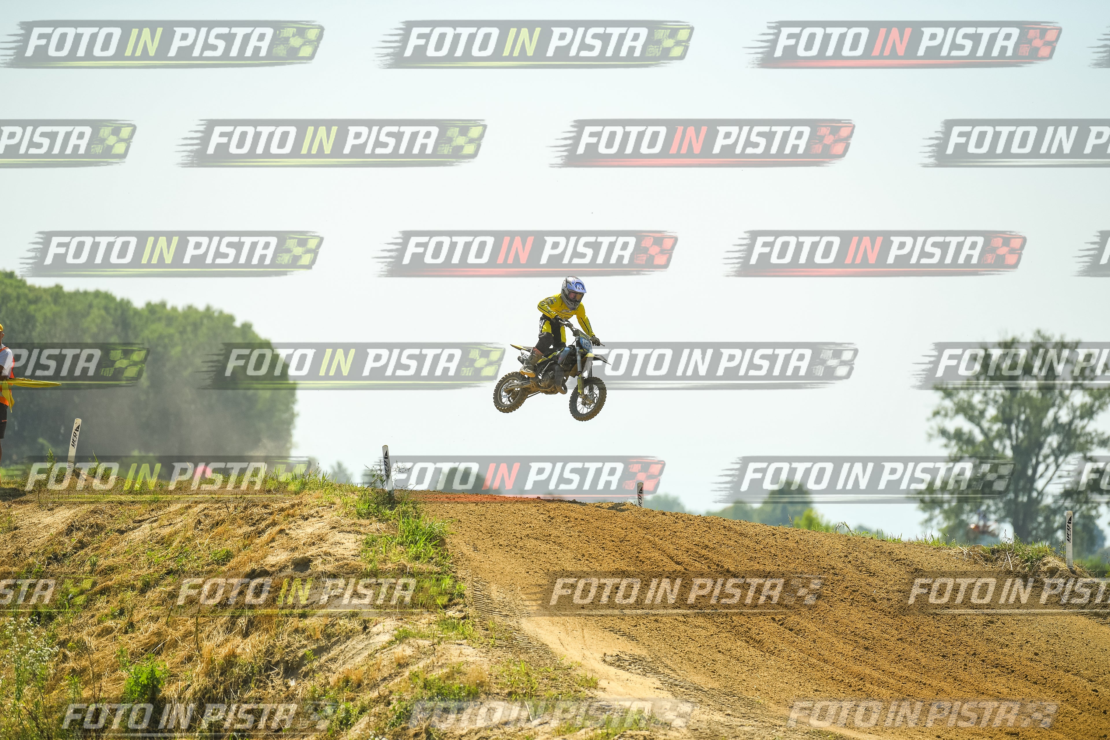 Foto GARAFMI2106261PROVA65CC numero 893