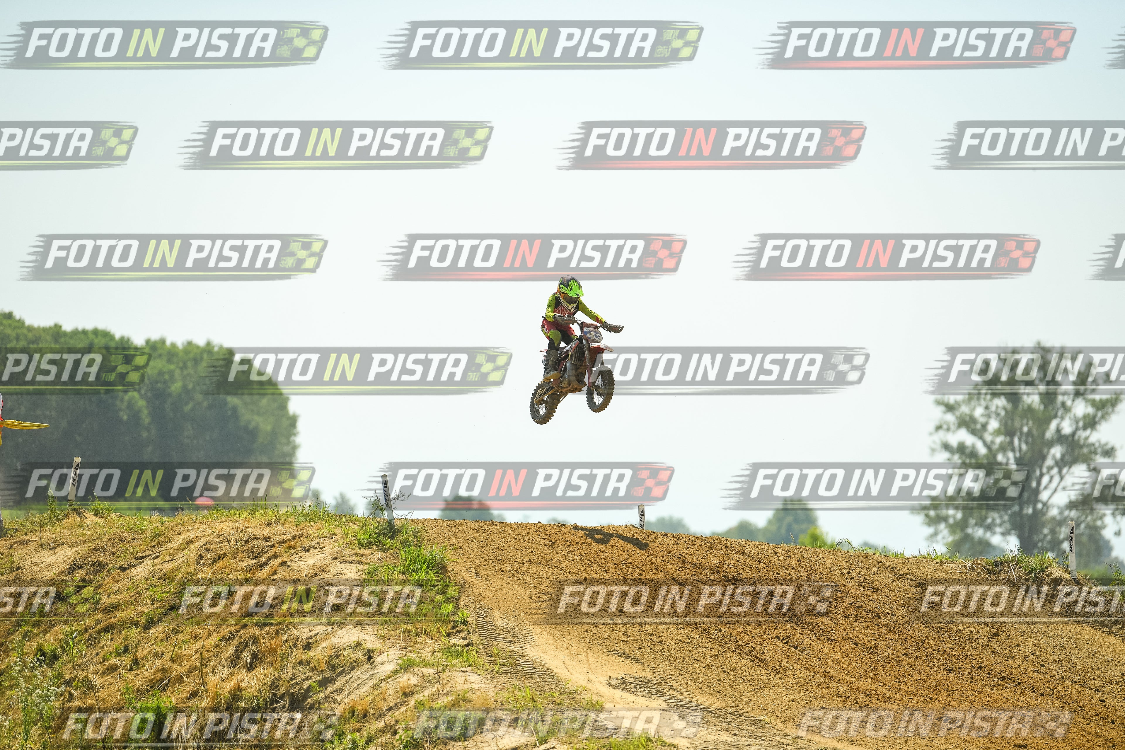 Foto GARAFMI2106261PROVA65CC numero 905