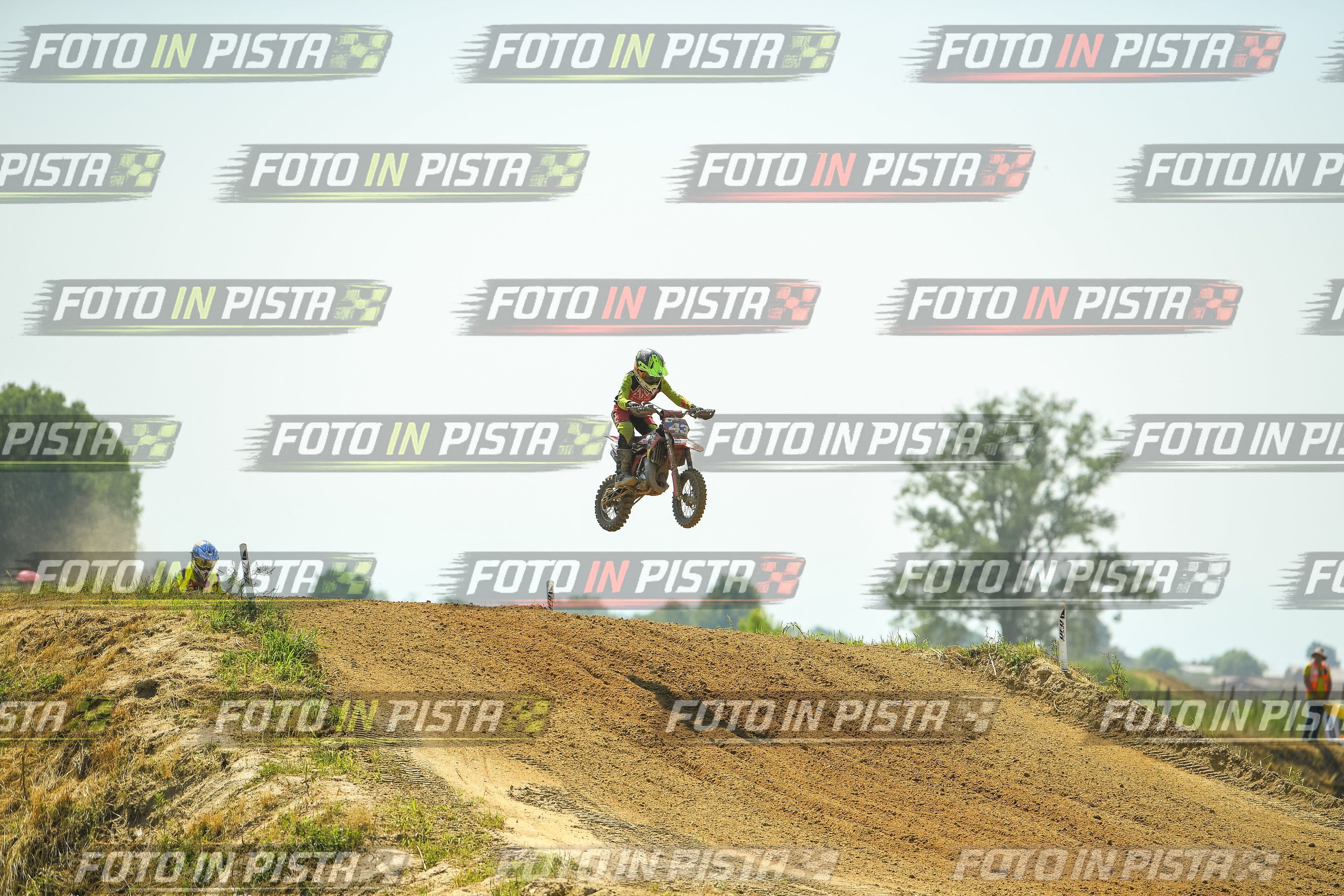 Foto GARAFMI2106261PROVA65CC numero 906