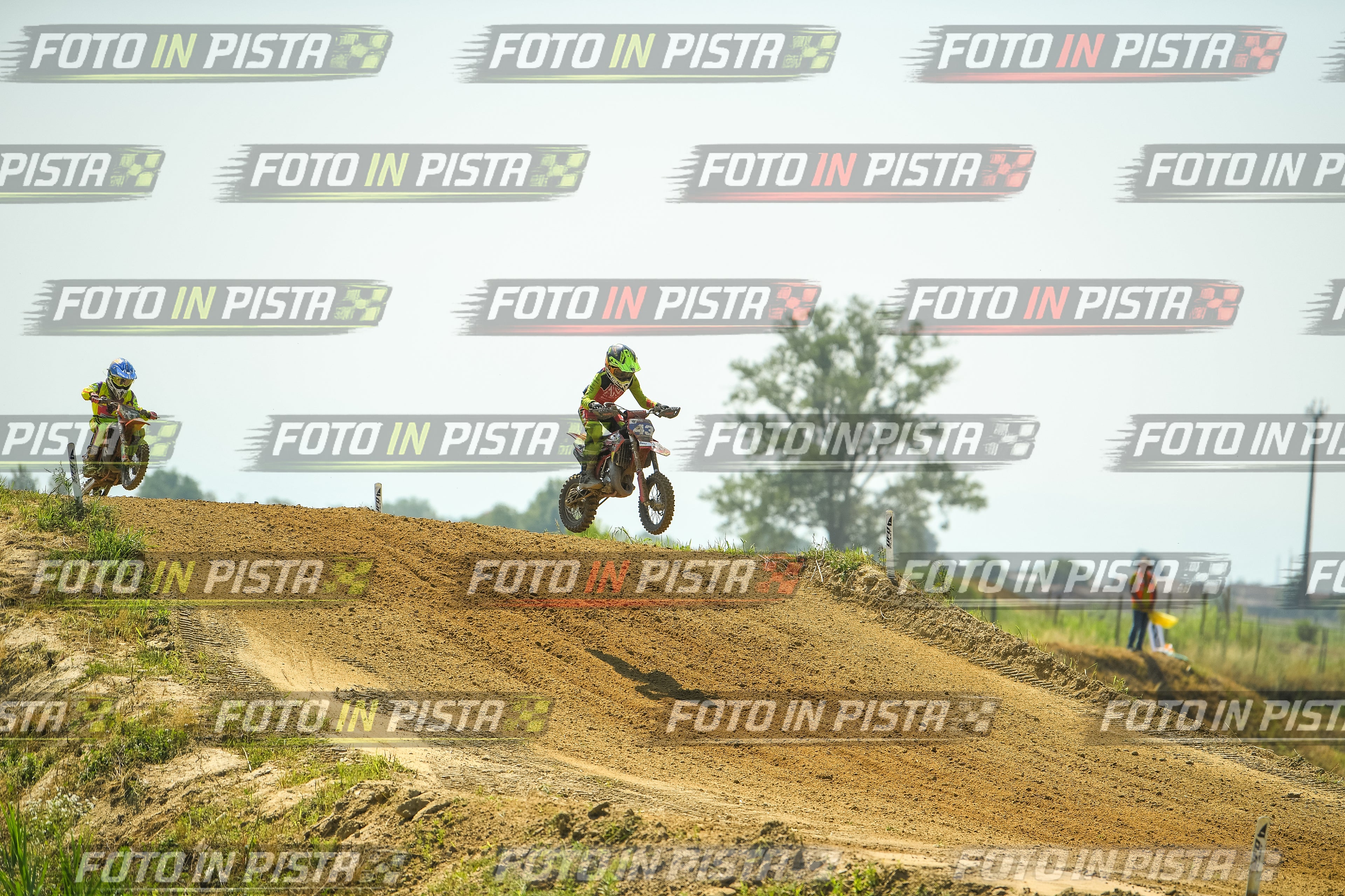 Foto GARAFMI2106261PROVA65CC numero 907