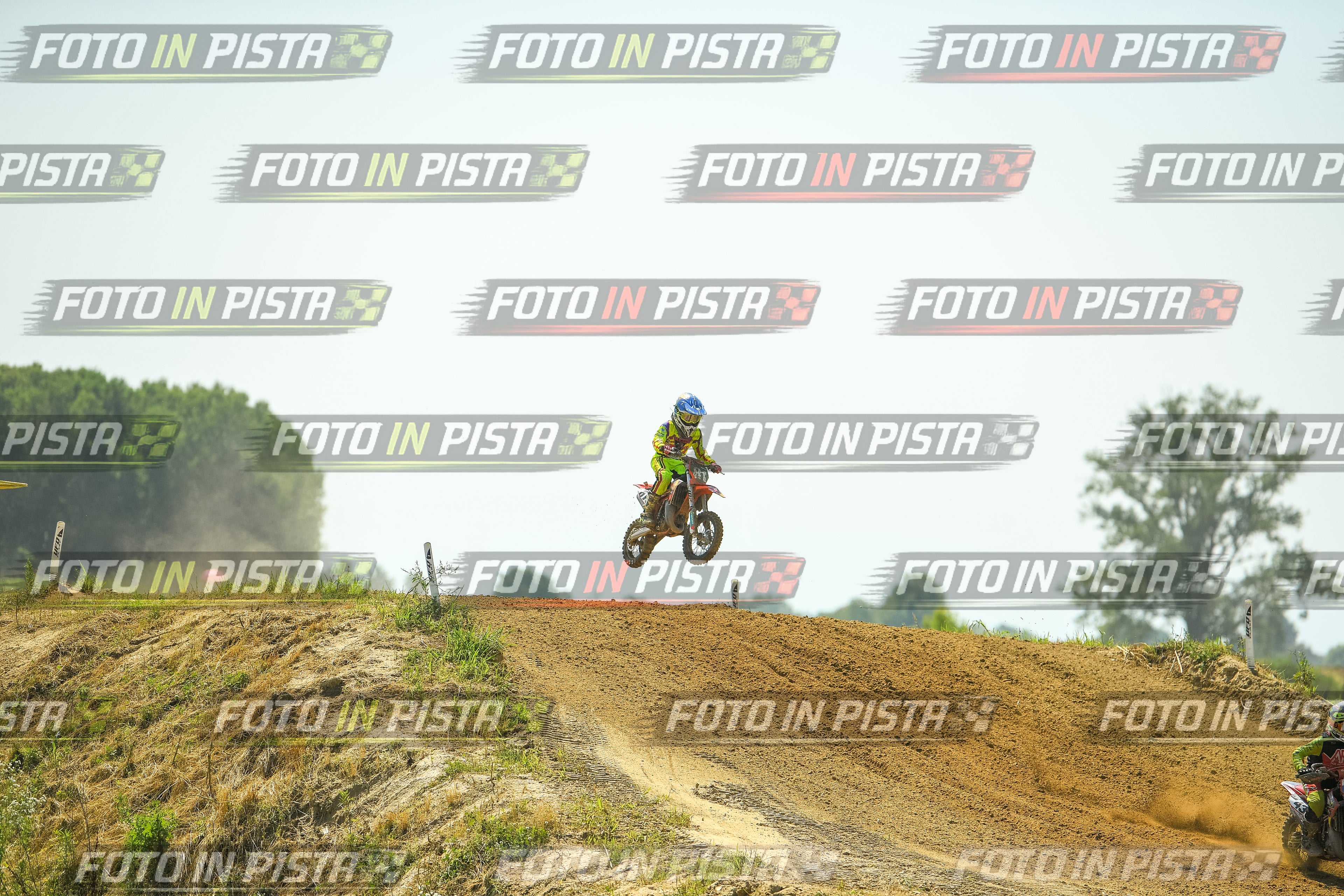 Foto GARAFMI2106261PROVA65CC numero 908