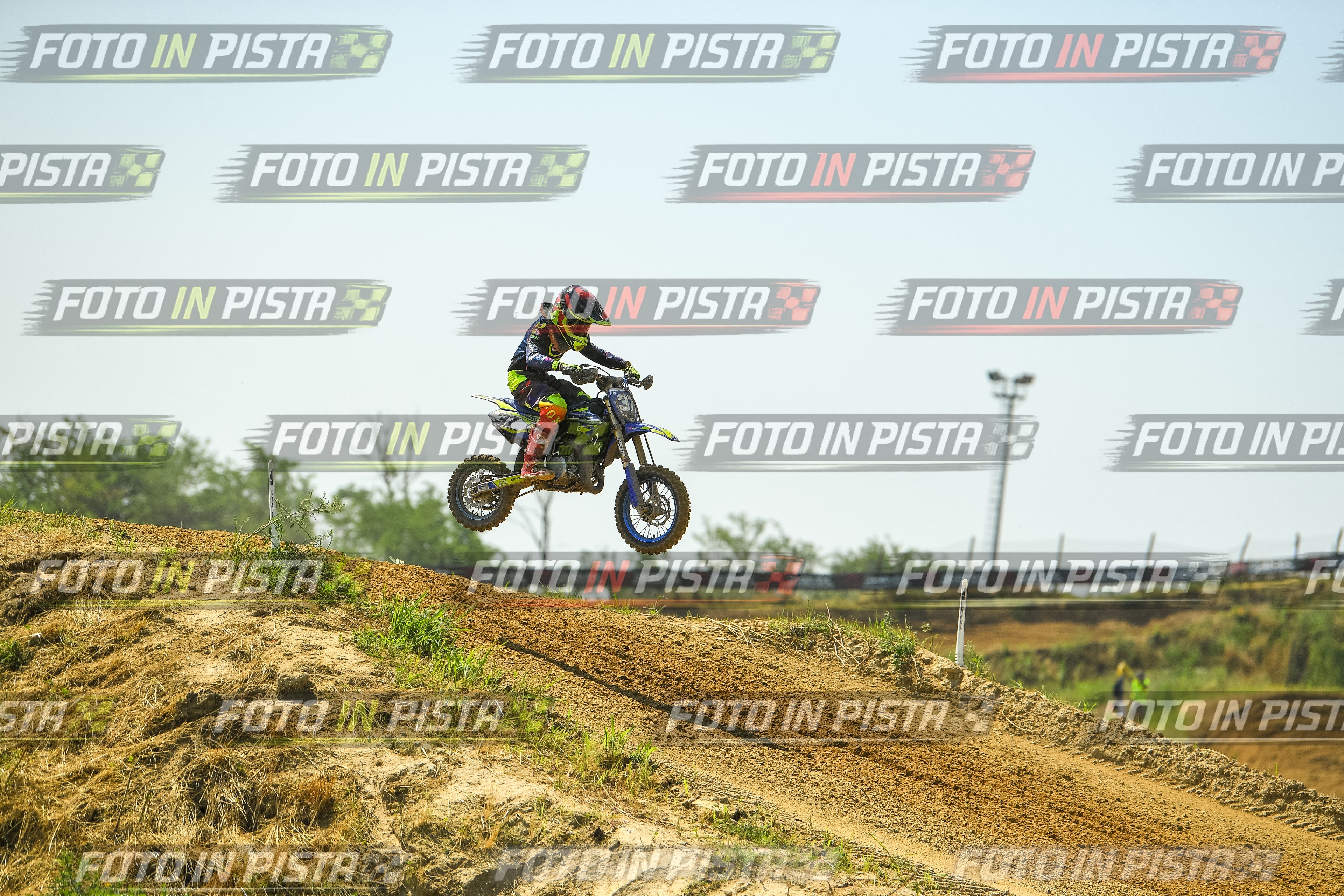 Foto GARAFMI2106261PROVA65CC numero 975