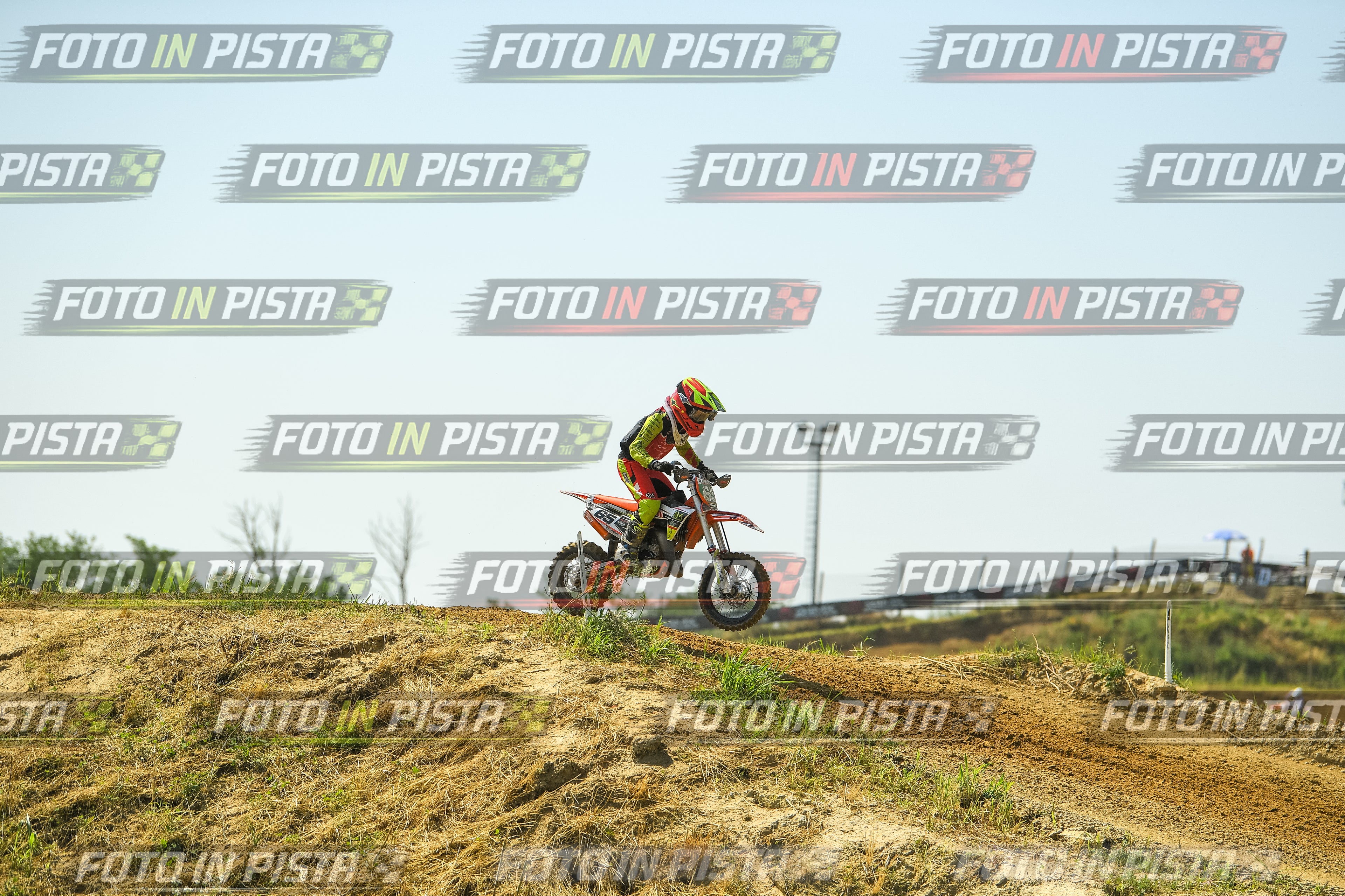 Foto GARAFMI2106261PROVA65CC numero 991