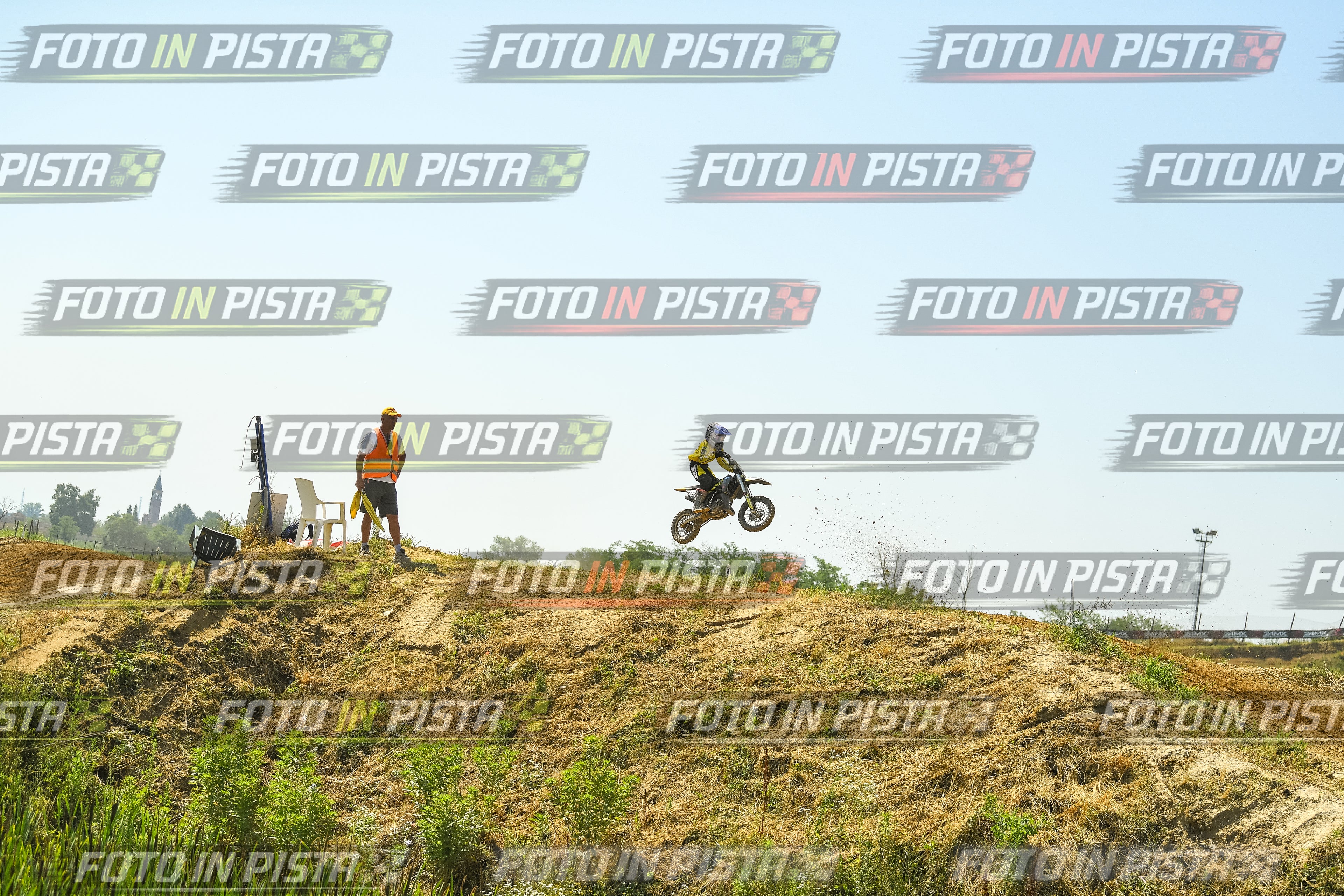 Foto GARAFMI2106261PROVA65CC numero 992