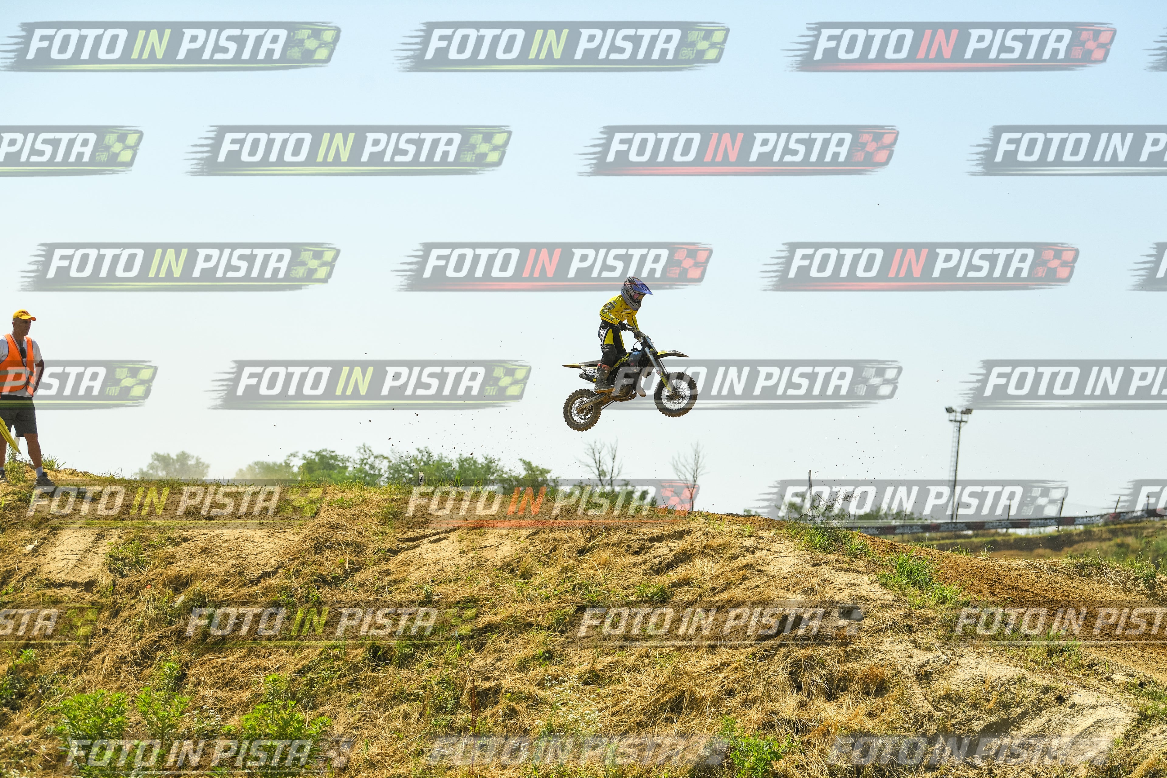 Foto GARAFMI2106261PROVA65CC numero 995