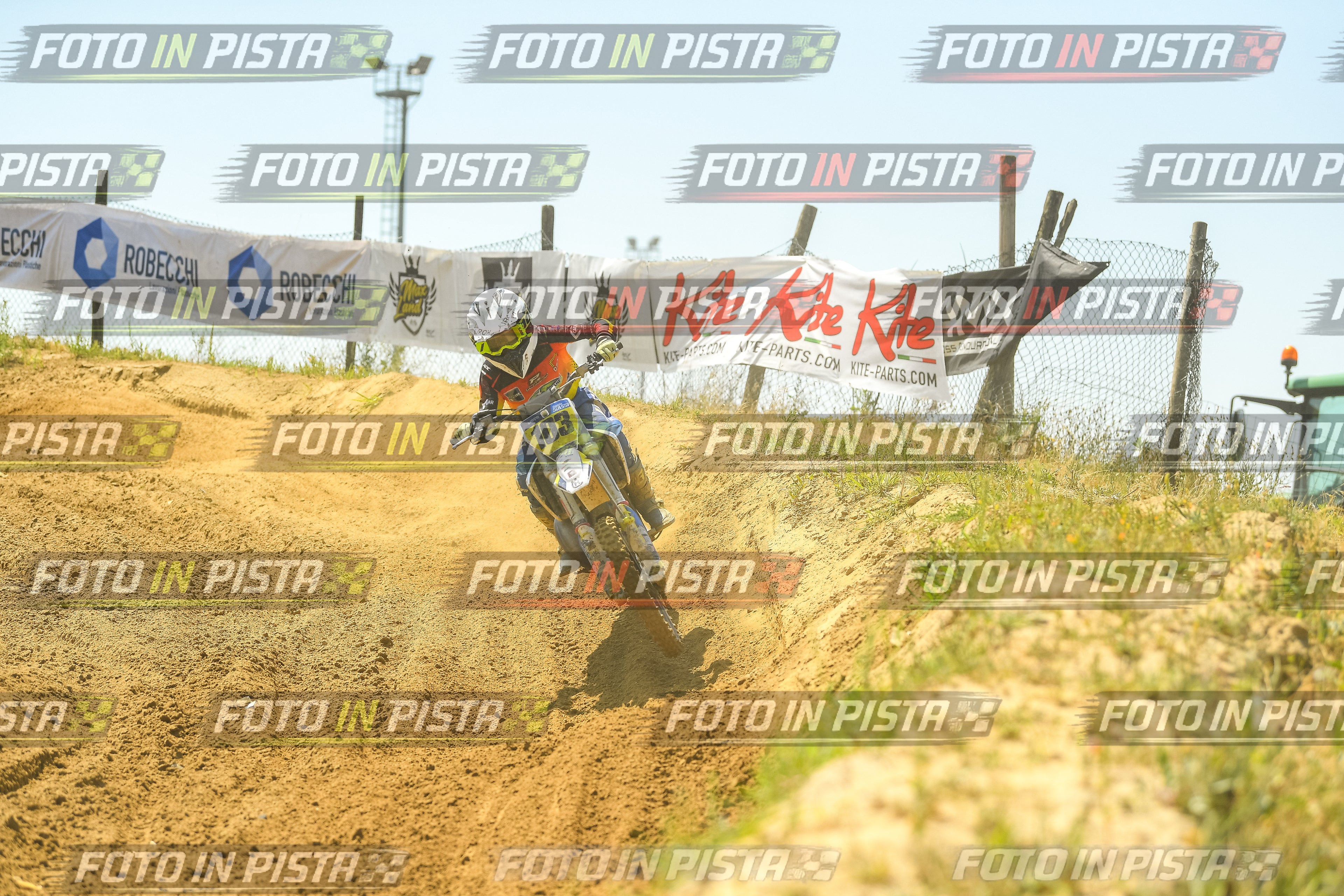 Foto GARAFMI2106261PROVA85CC numero 1110