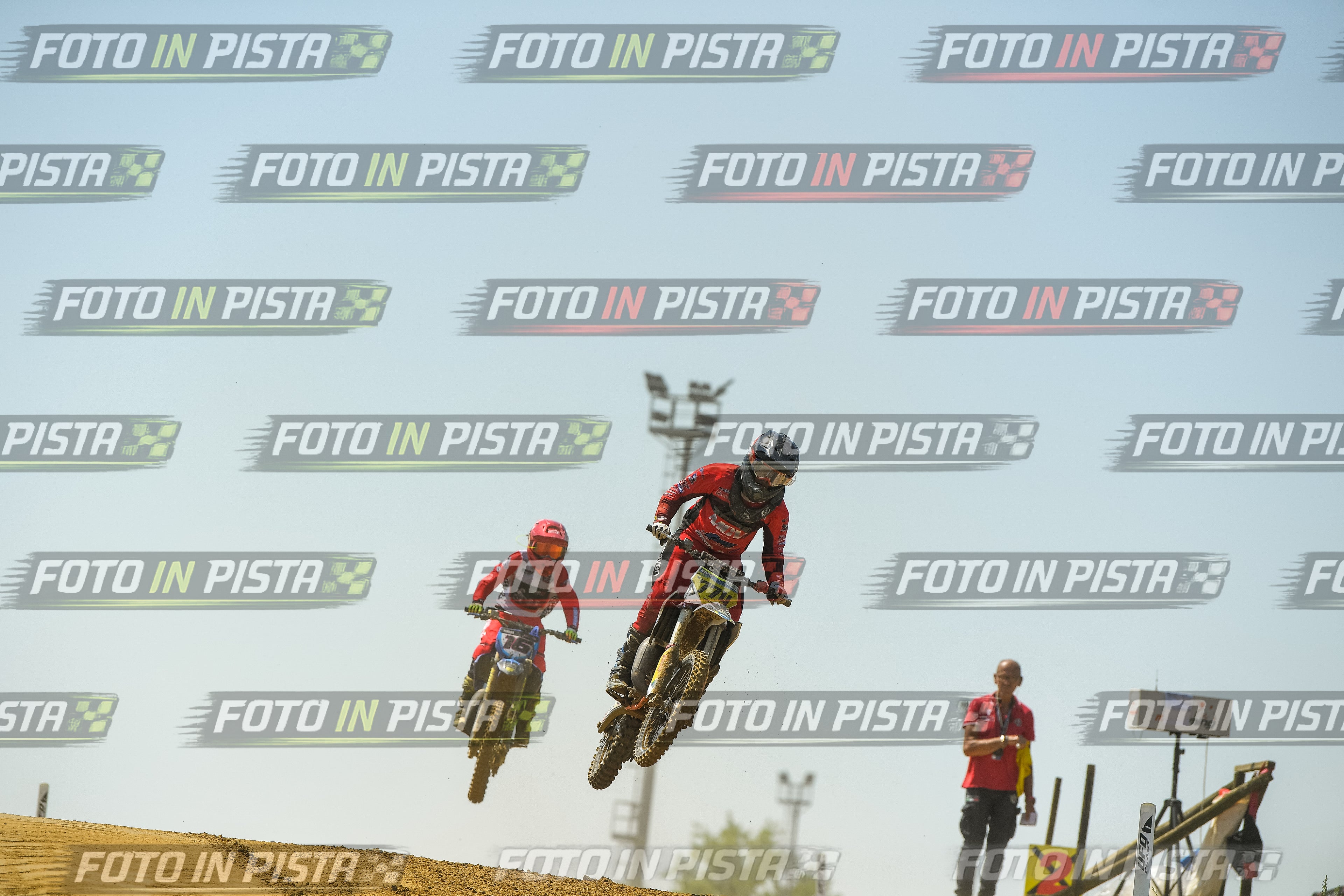 Foto GARAFMI2106261PROVA85CC numero 241