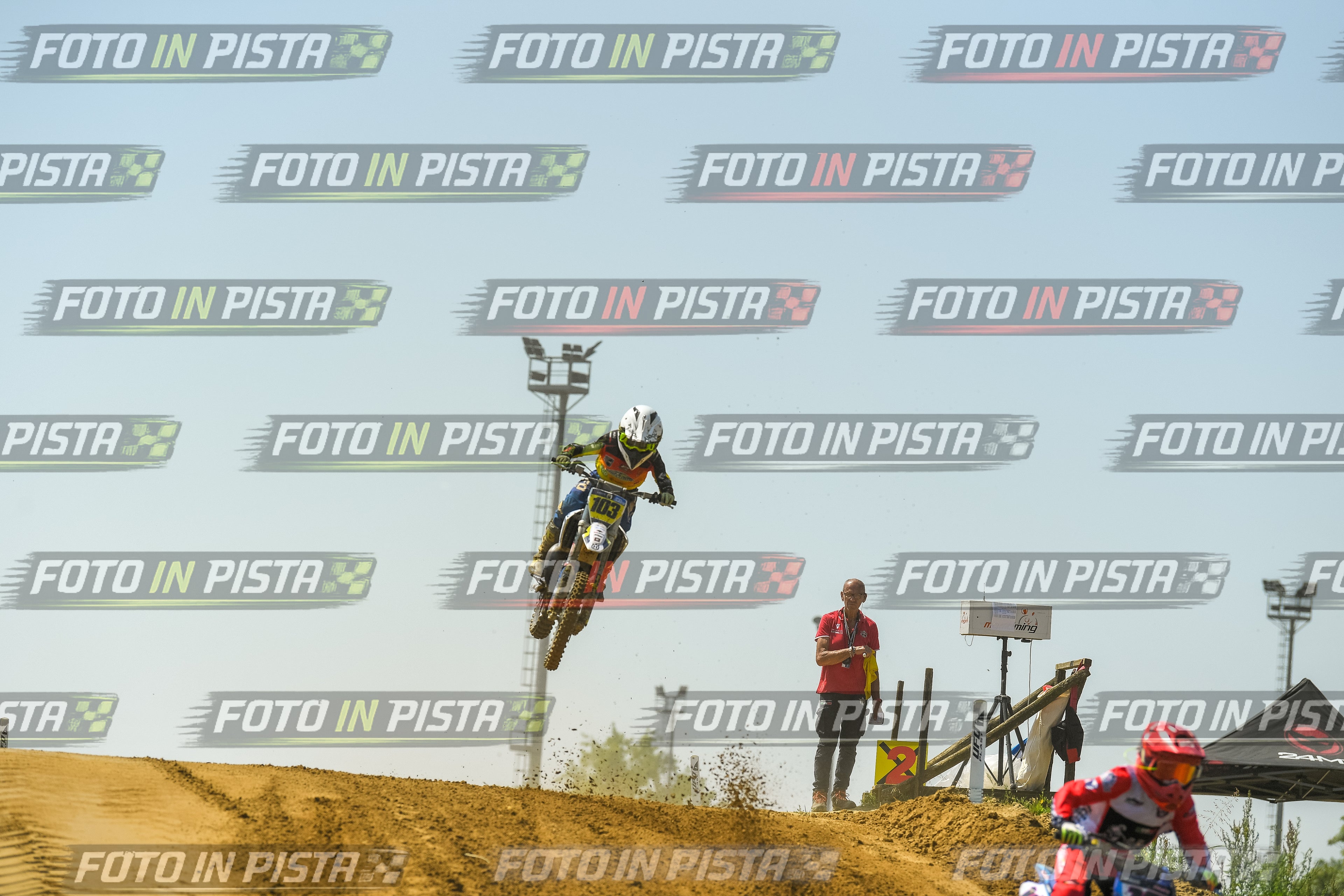 Foto GARAFMI2106261PROVA85CC numero 250