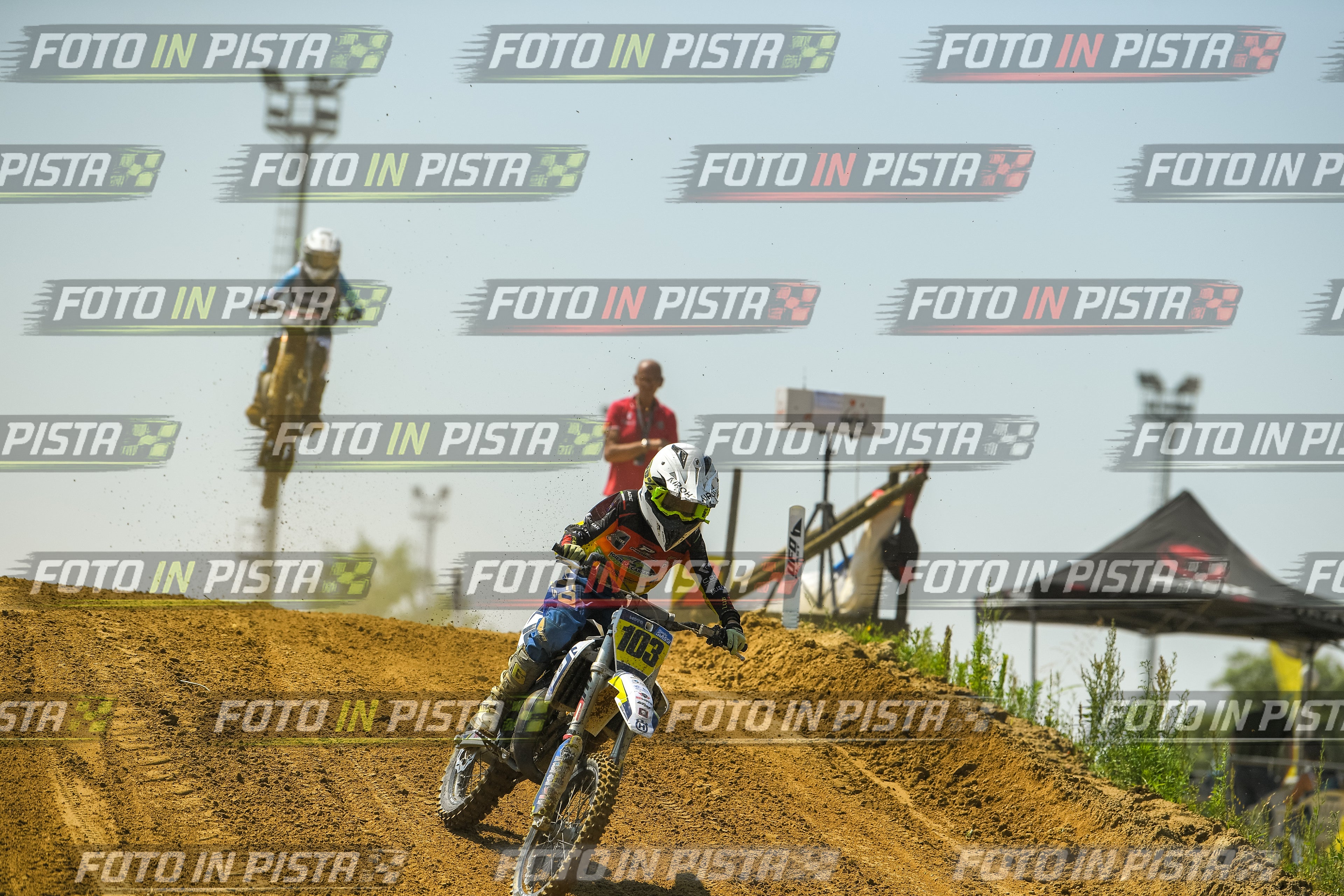 Foto GARAFMI2106261PROVA85CC numero 256