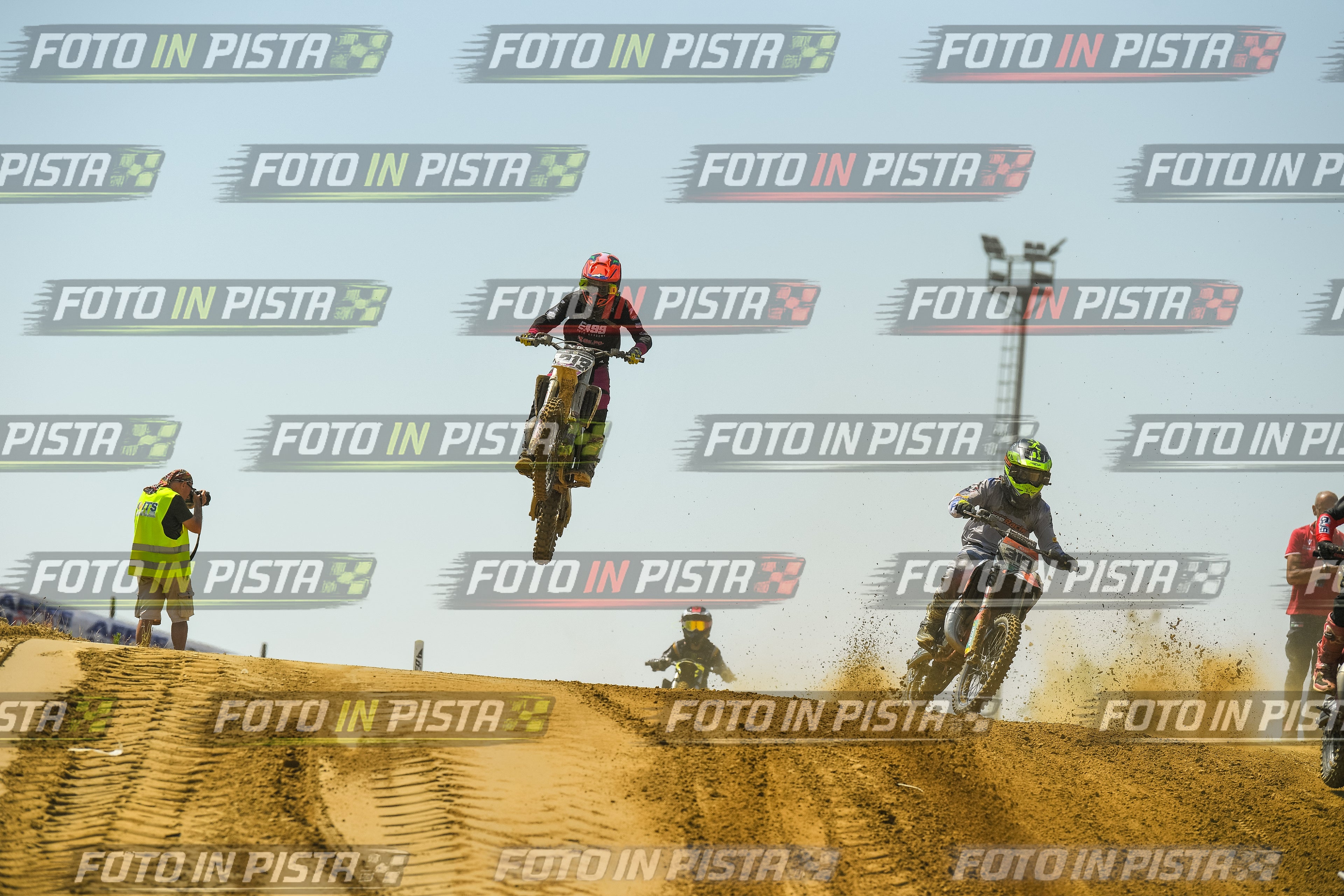 Foto GARAFMI2106261PROVA85CC numero 285