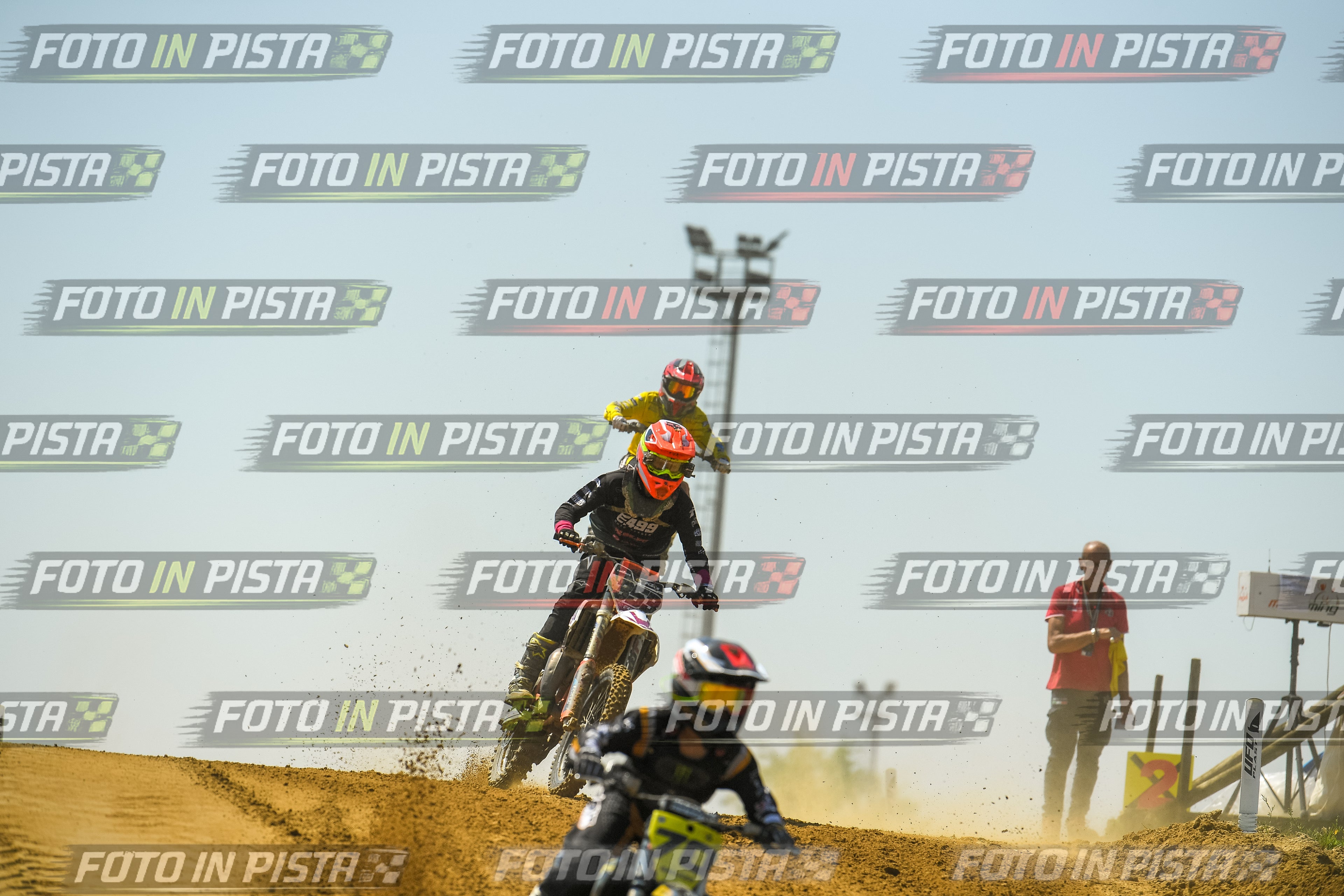 Foto GARAFMI2106261PROVA85CC numero 300