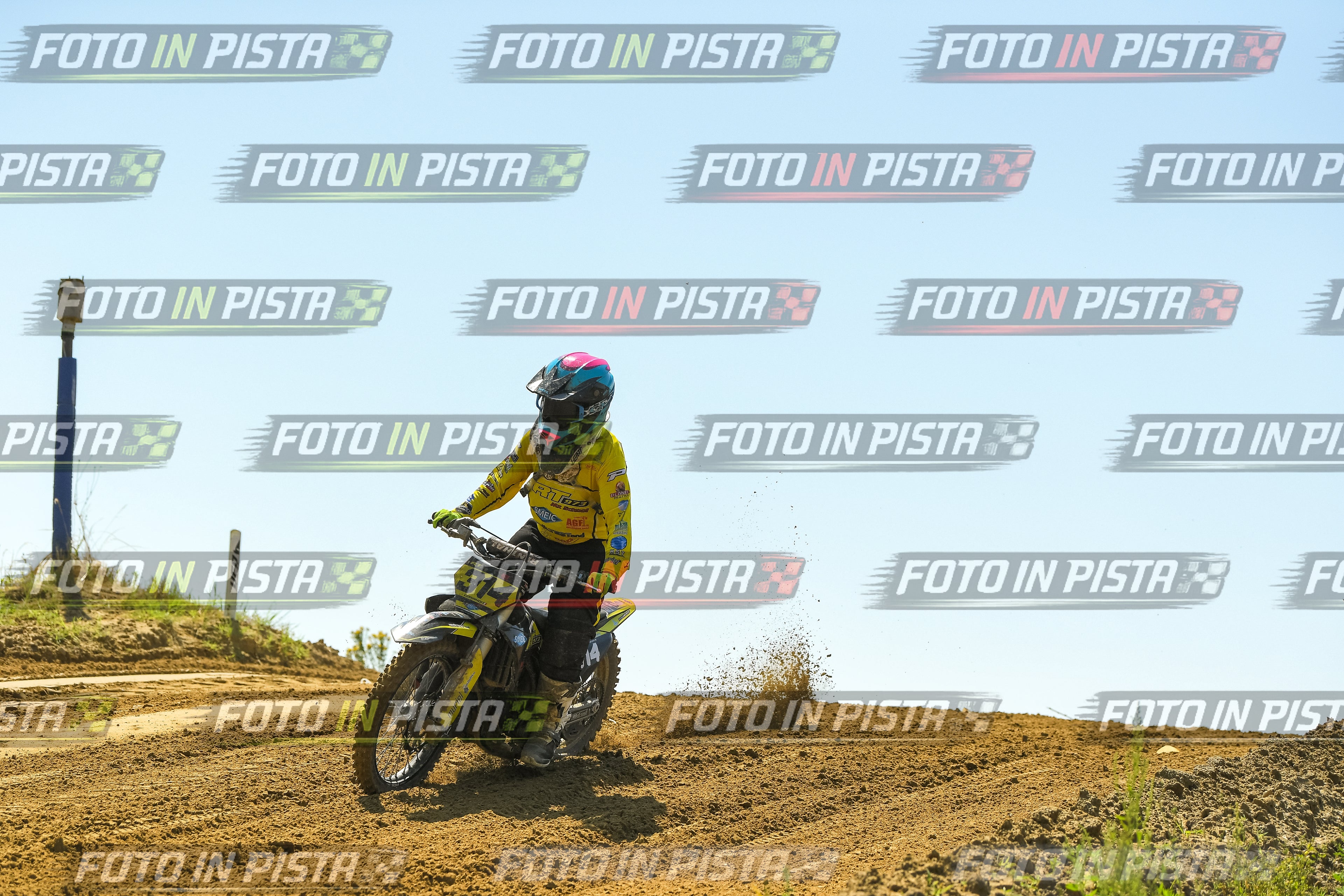 Foto GARAFMI2106261PROVA85CC numero 392