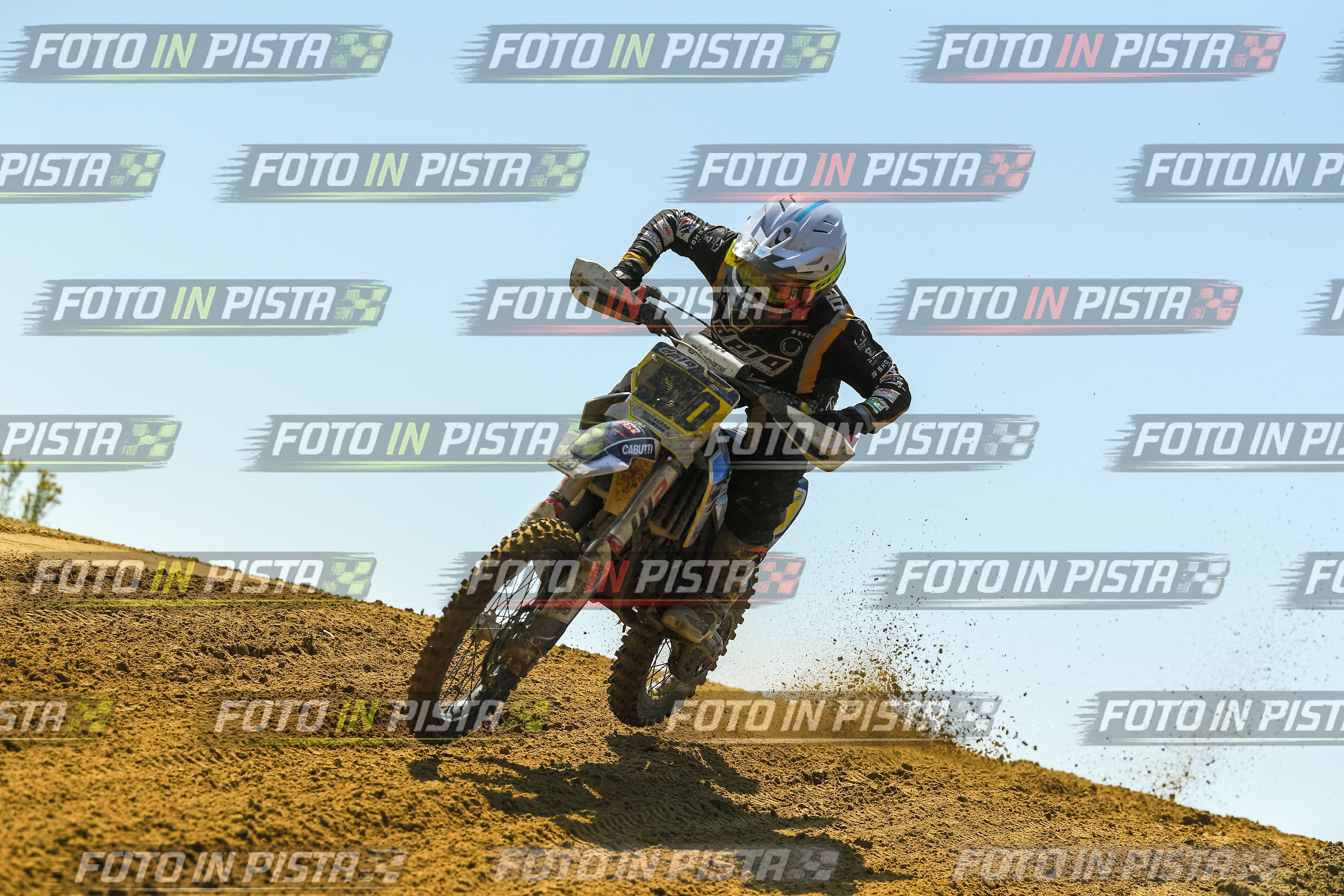 Foto GARAFMI2106261PROVA85CC numero 451