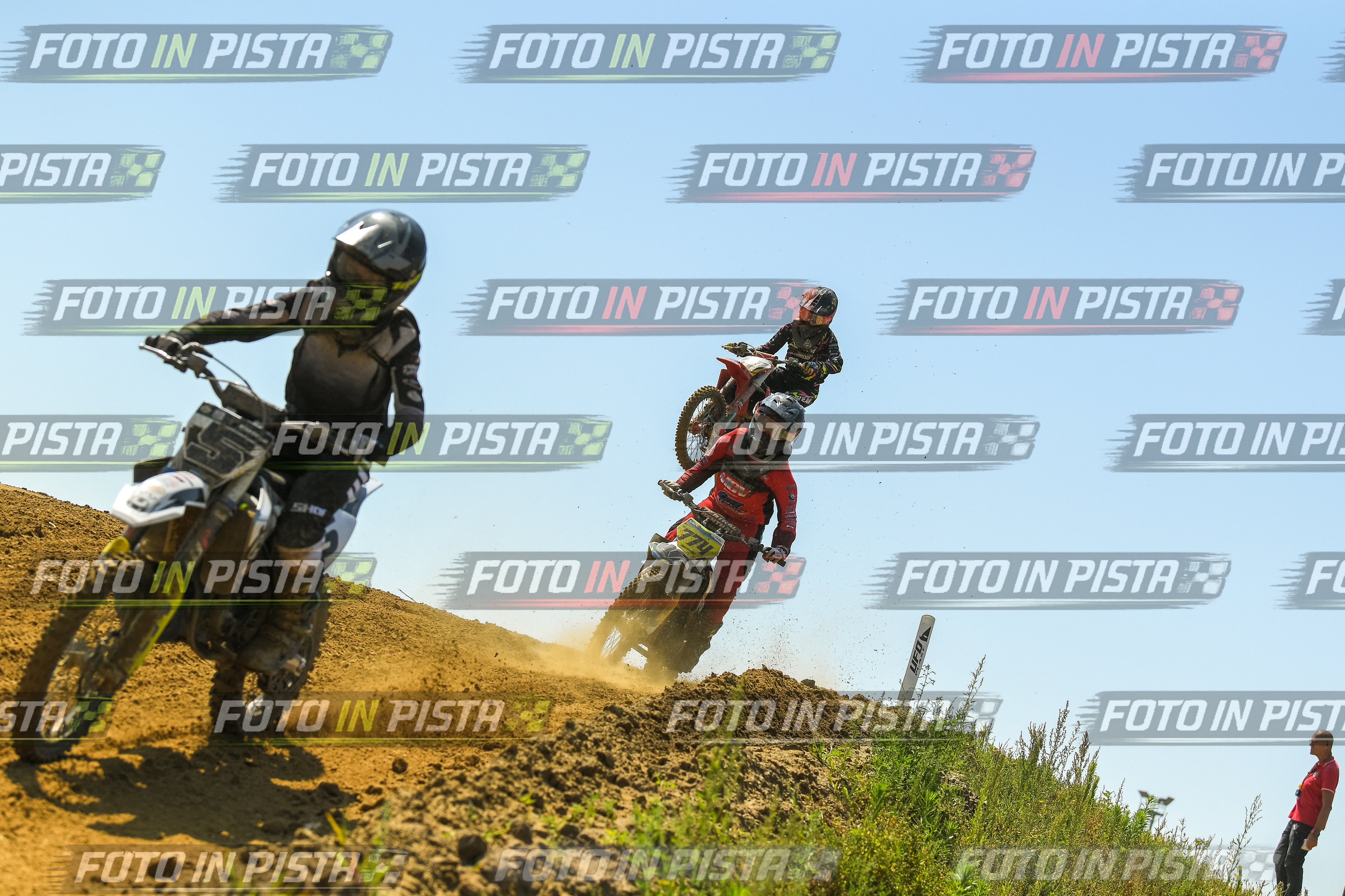Foto GARAFMI2106261PROVA85CC numero 512