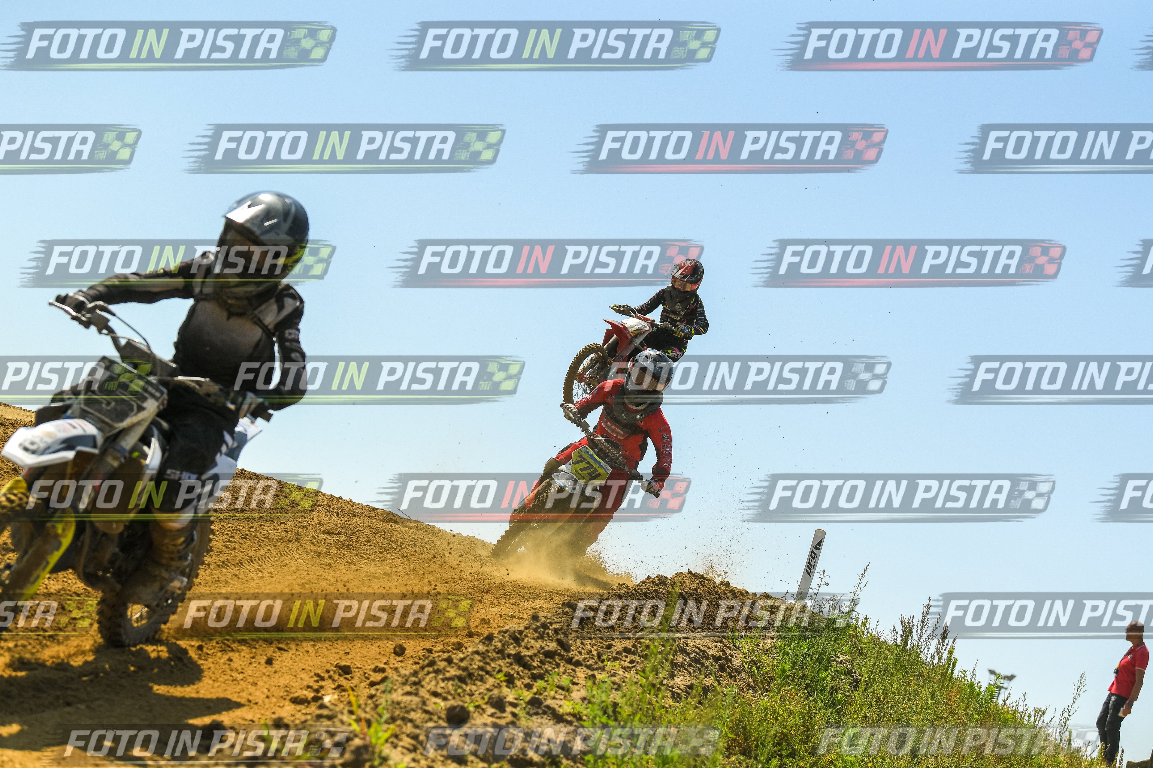 Foto GARAFMI2106261PROVA85CC numero 513