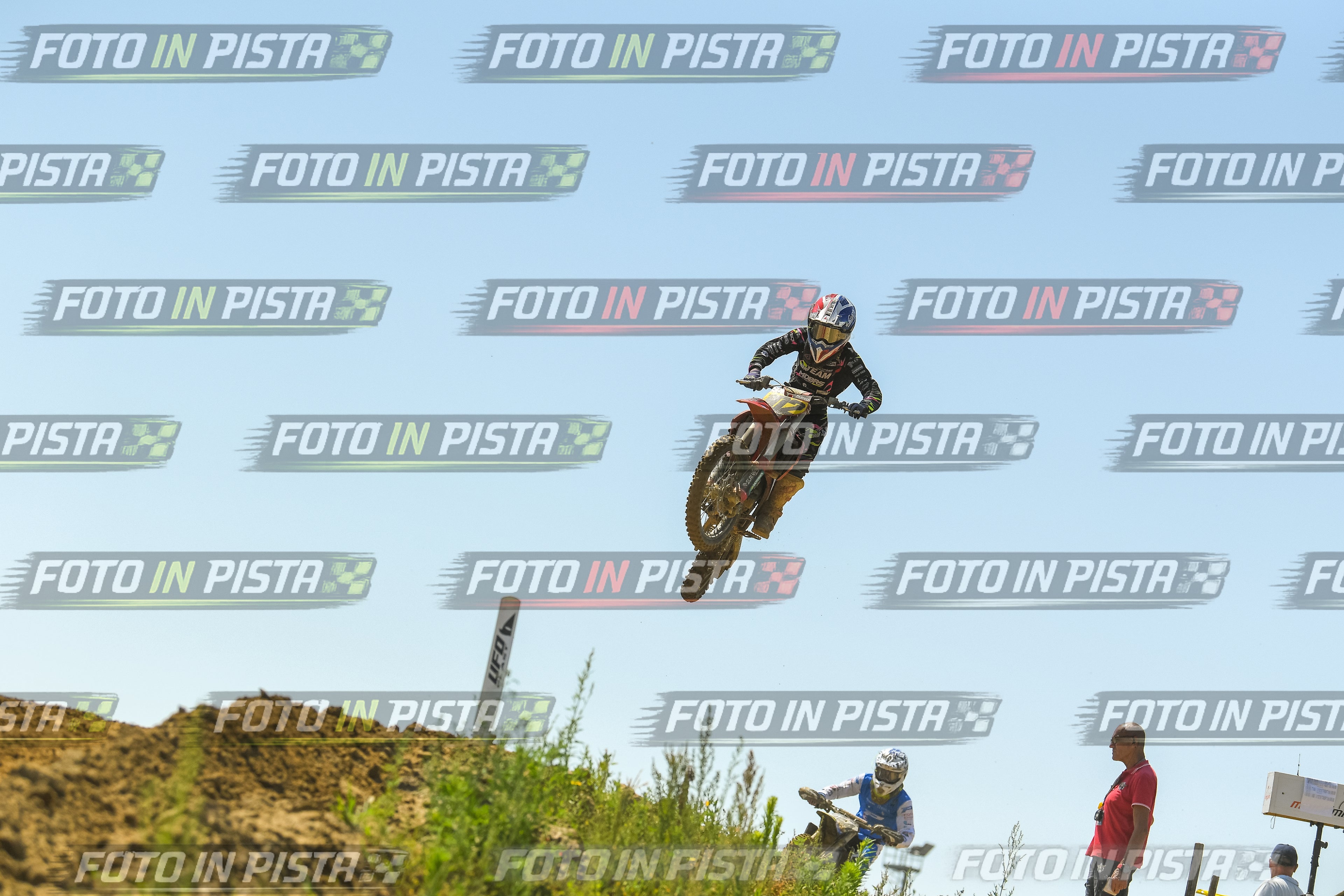 Foto GARAFMI2106261PROVA85CC numero 527