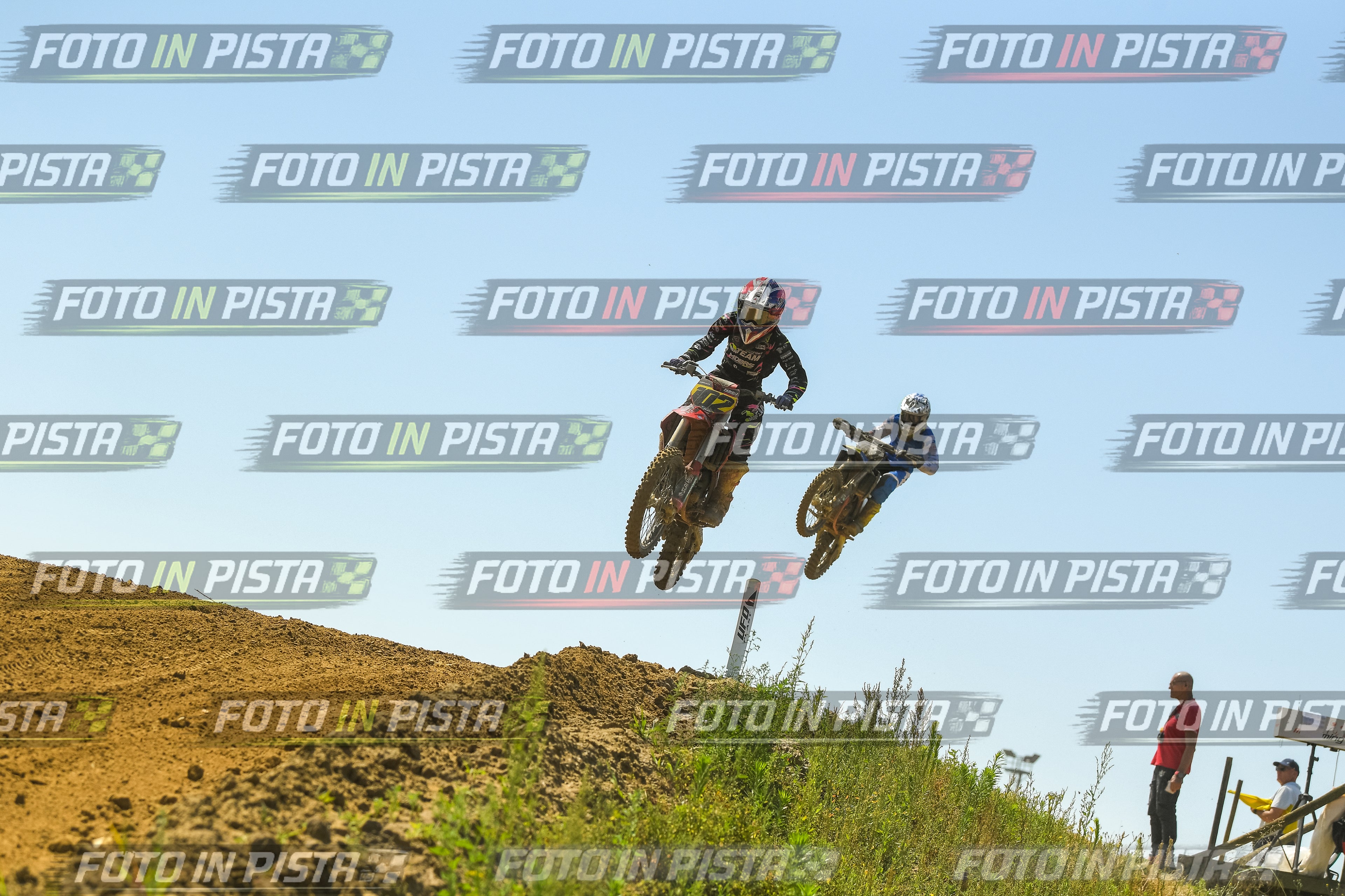 Foto GARAFMI2106261PROVA85CC numero 532