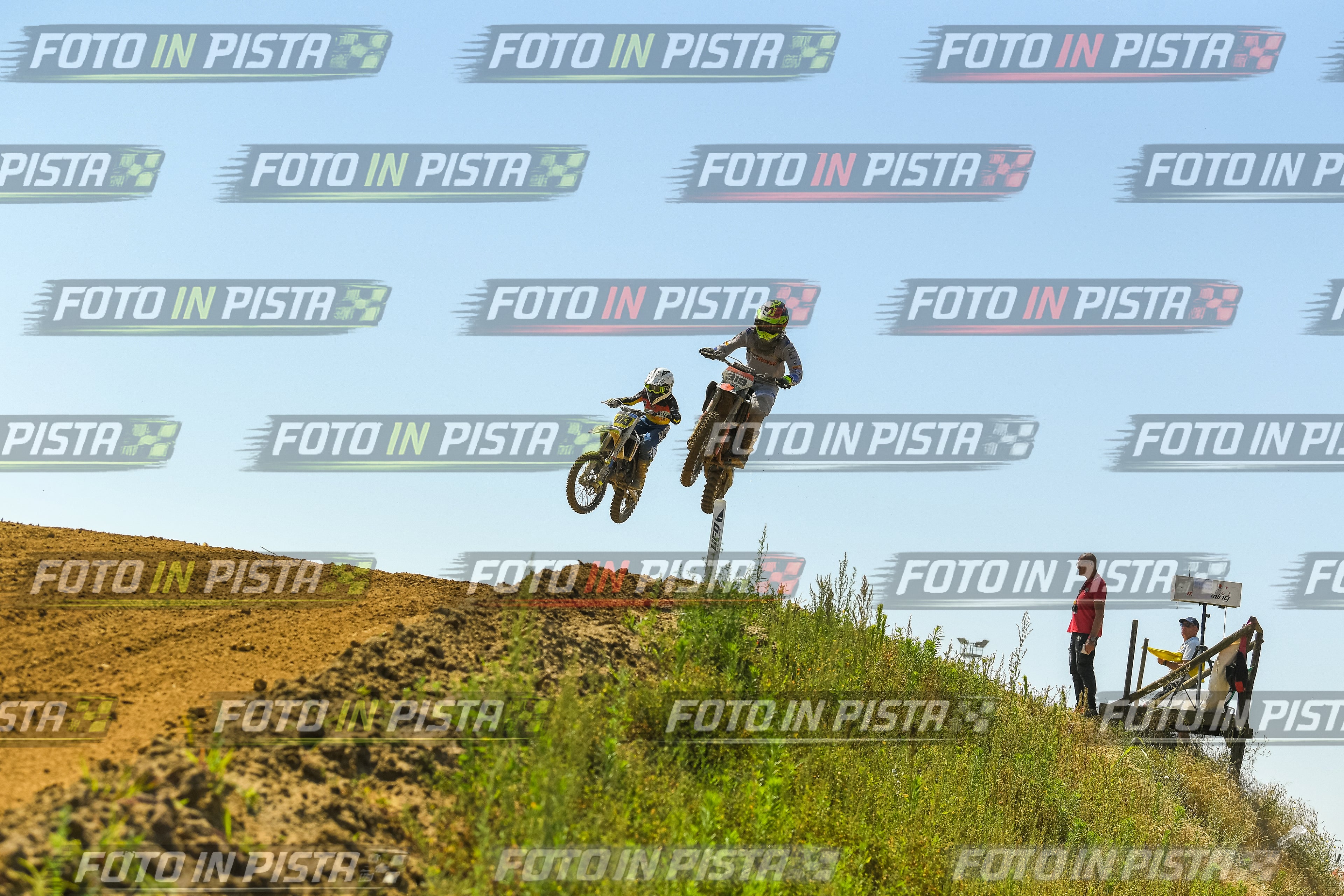 Foto GARAFMI2106261PROVA85CC numero 561