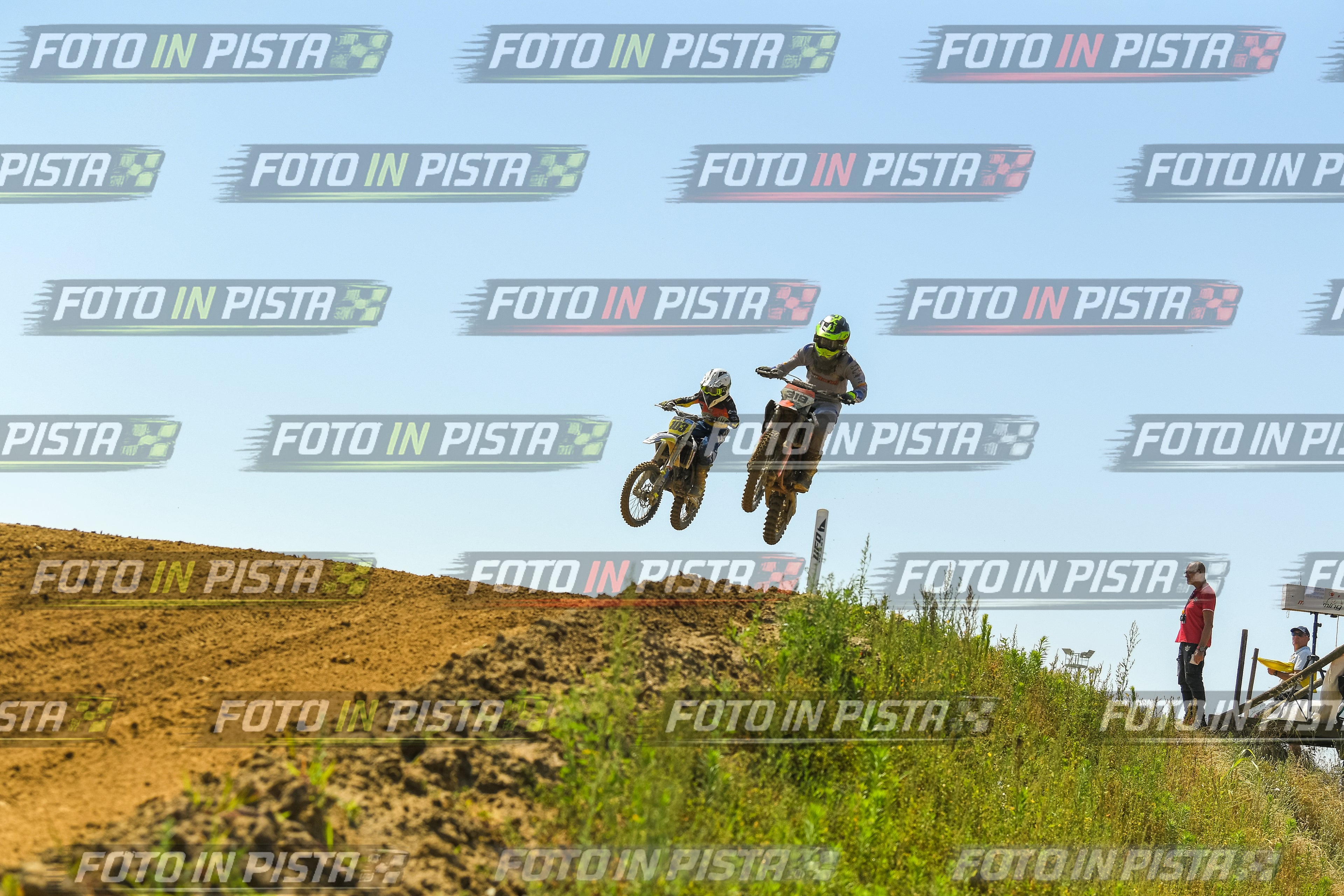 Foto GARAFMI2106261PROVA85CC numero 562