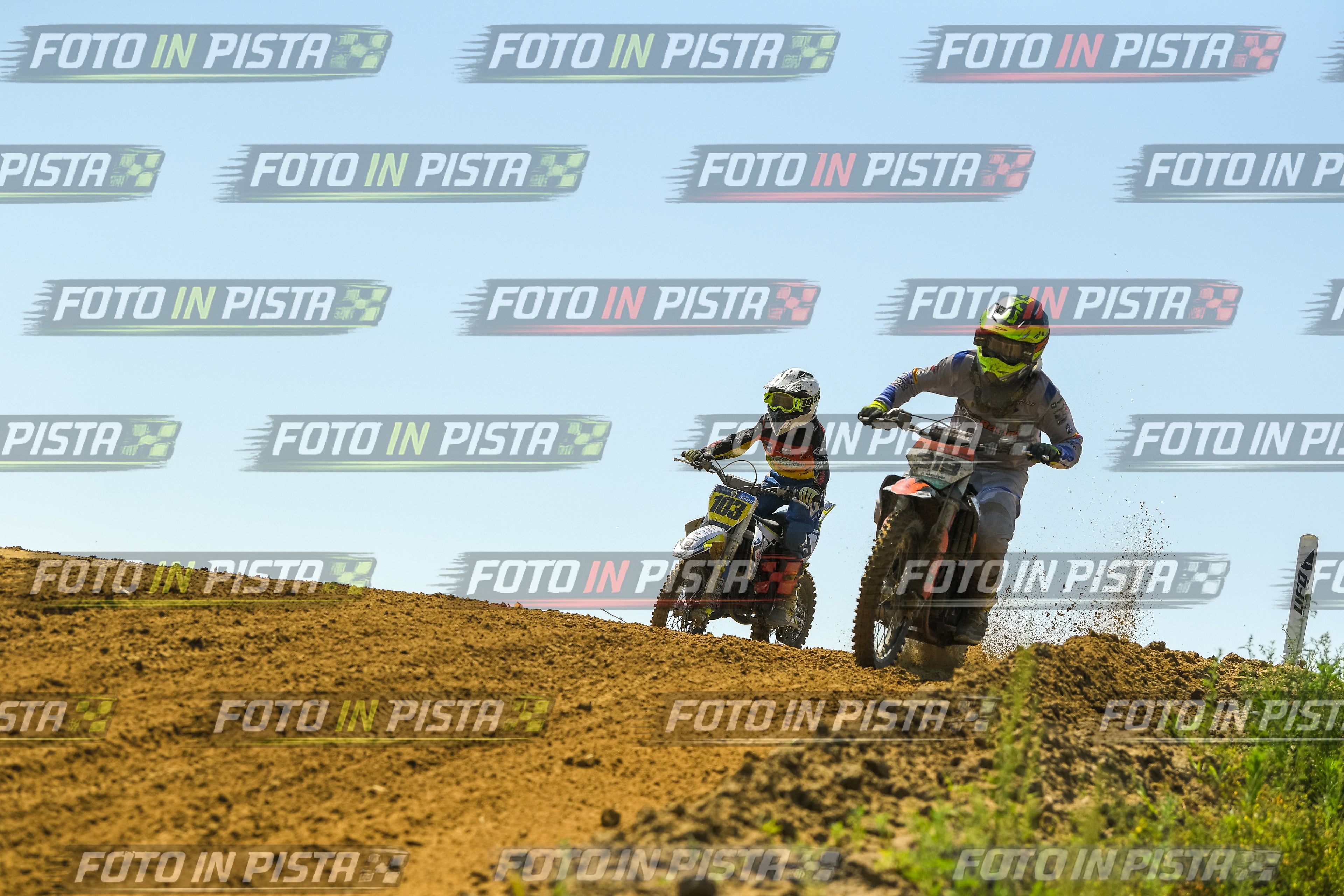 Foto GARAFMI2106261PROVA85CC numero 566