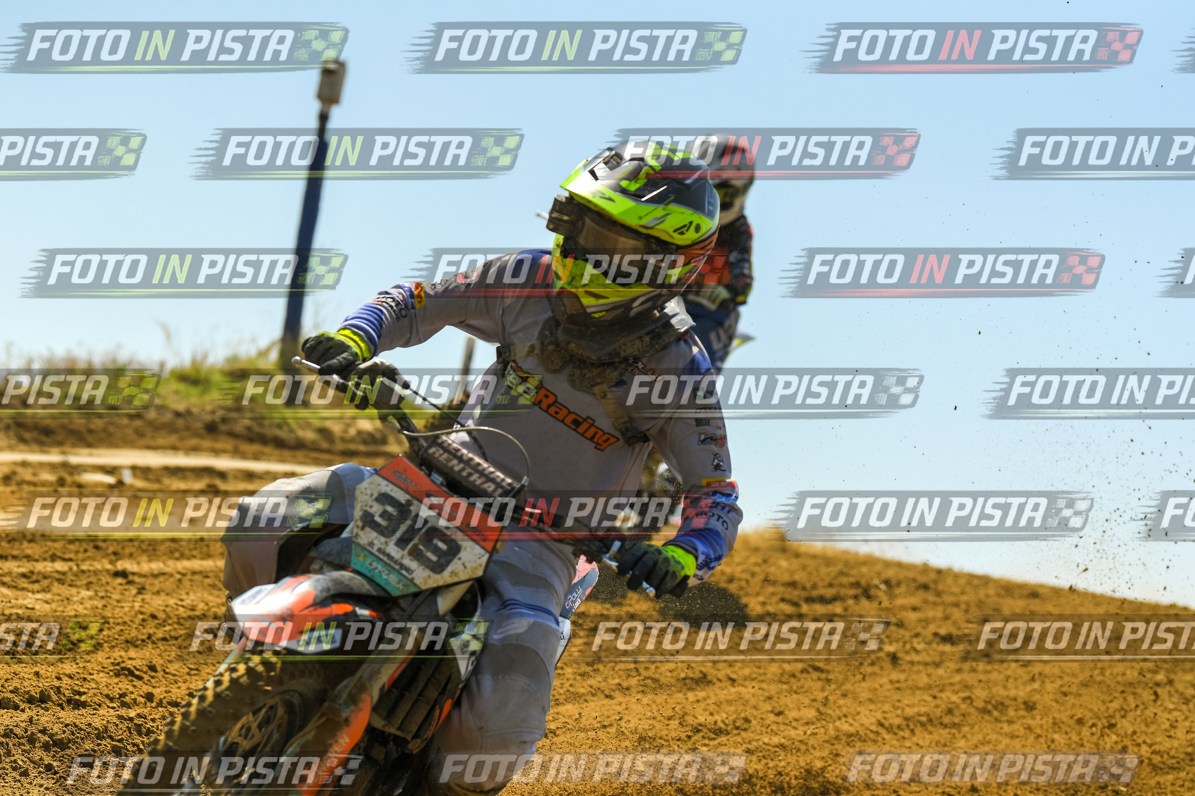 Foto GARAFMI2106261PROVA85CC numero 572