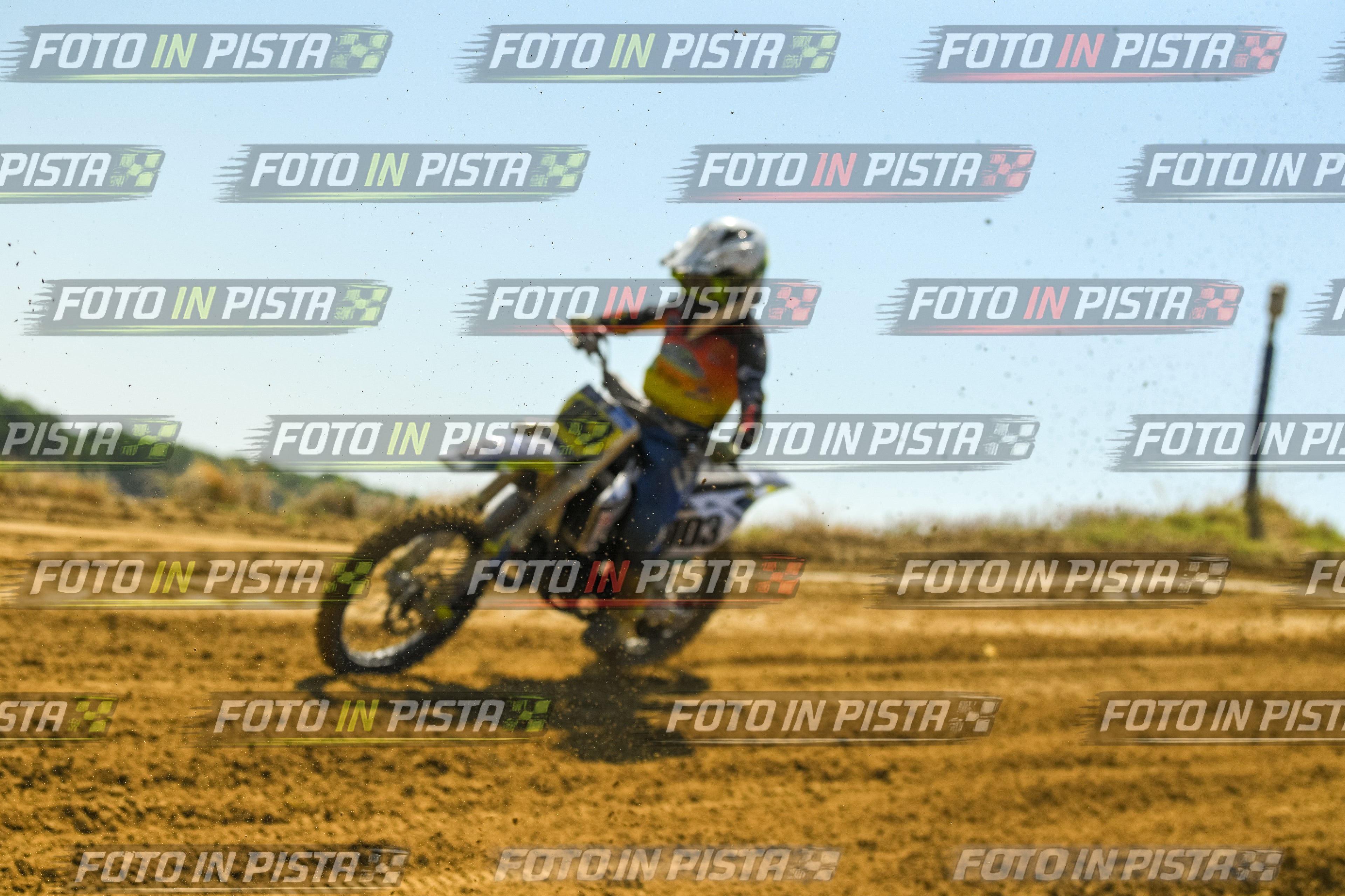 Foto GARAFMI2106261PROVA85CC numero 576