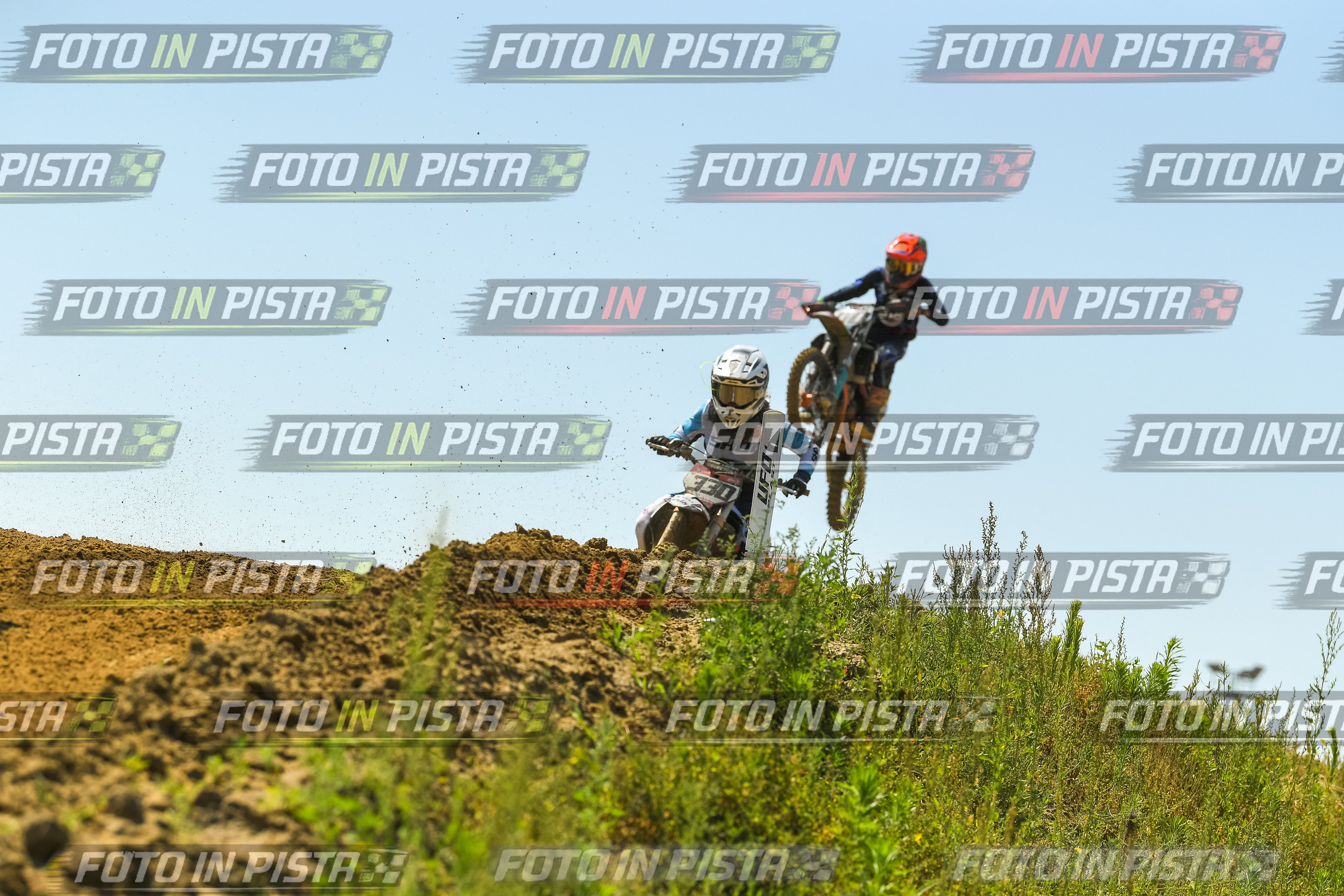 Foto GARAFMI2106261PROVA85CC numero 583