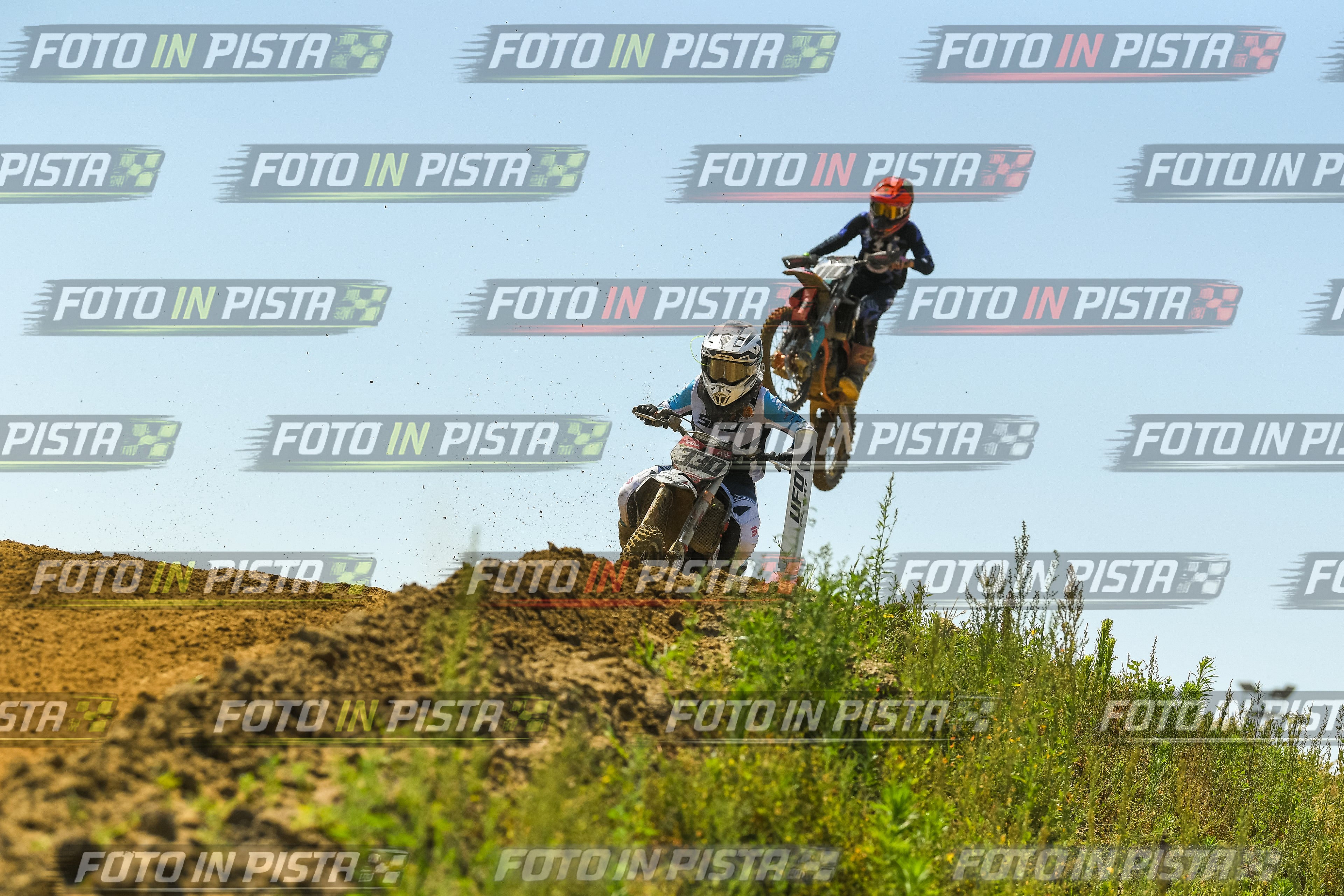 Foto GARAFMI2106261PROVA85CC numero 584