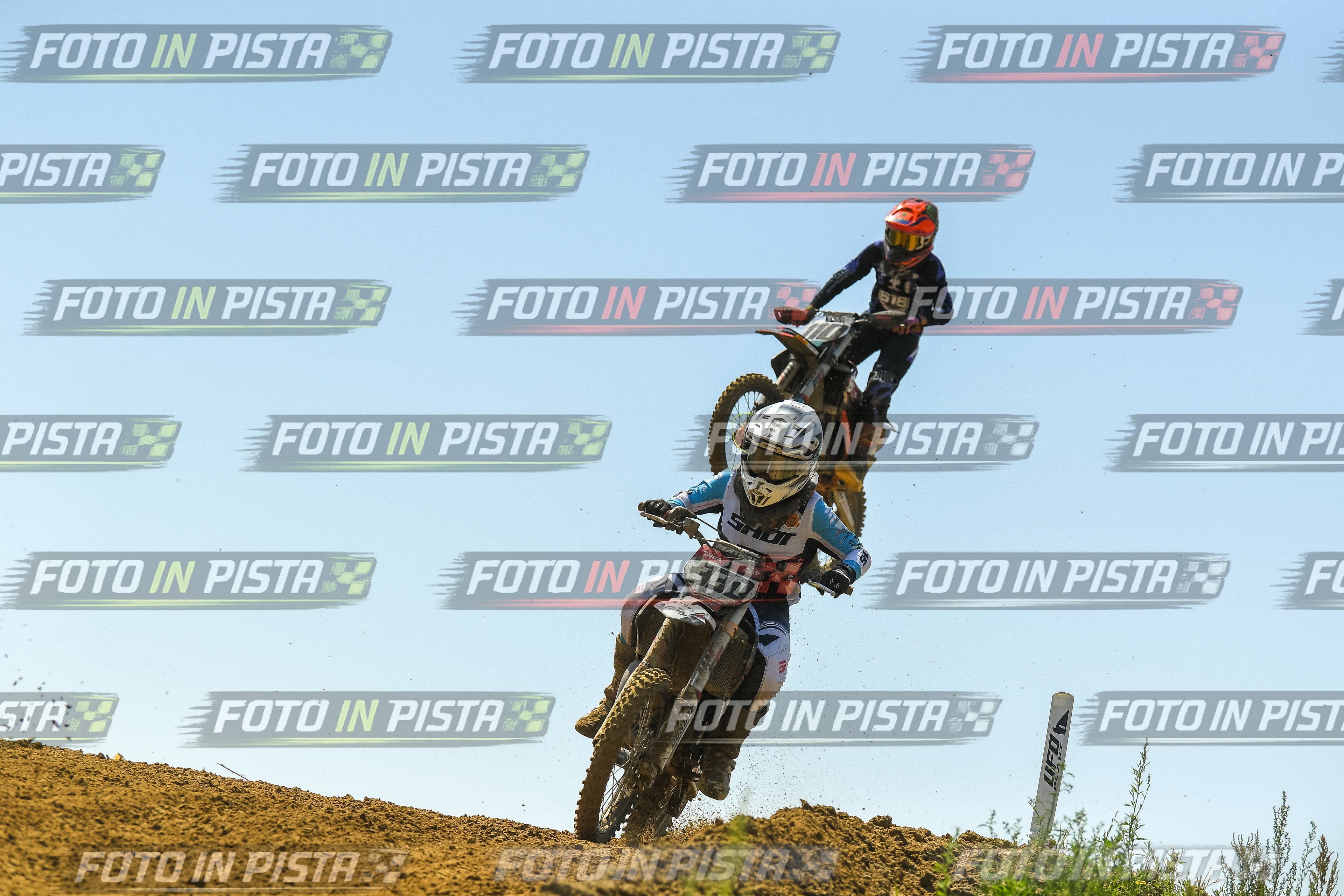 Foto GARAFMI2106261PROVA85CC numero 588
