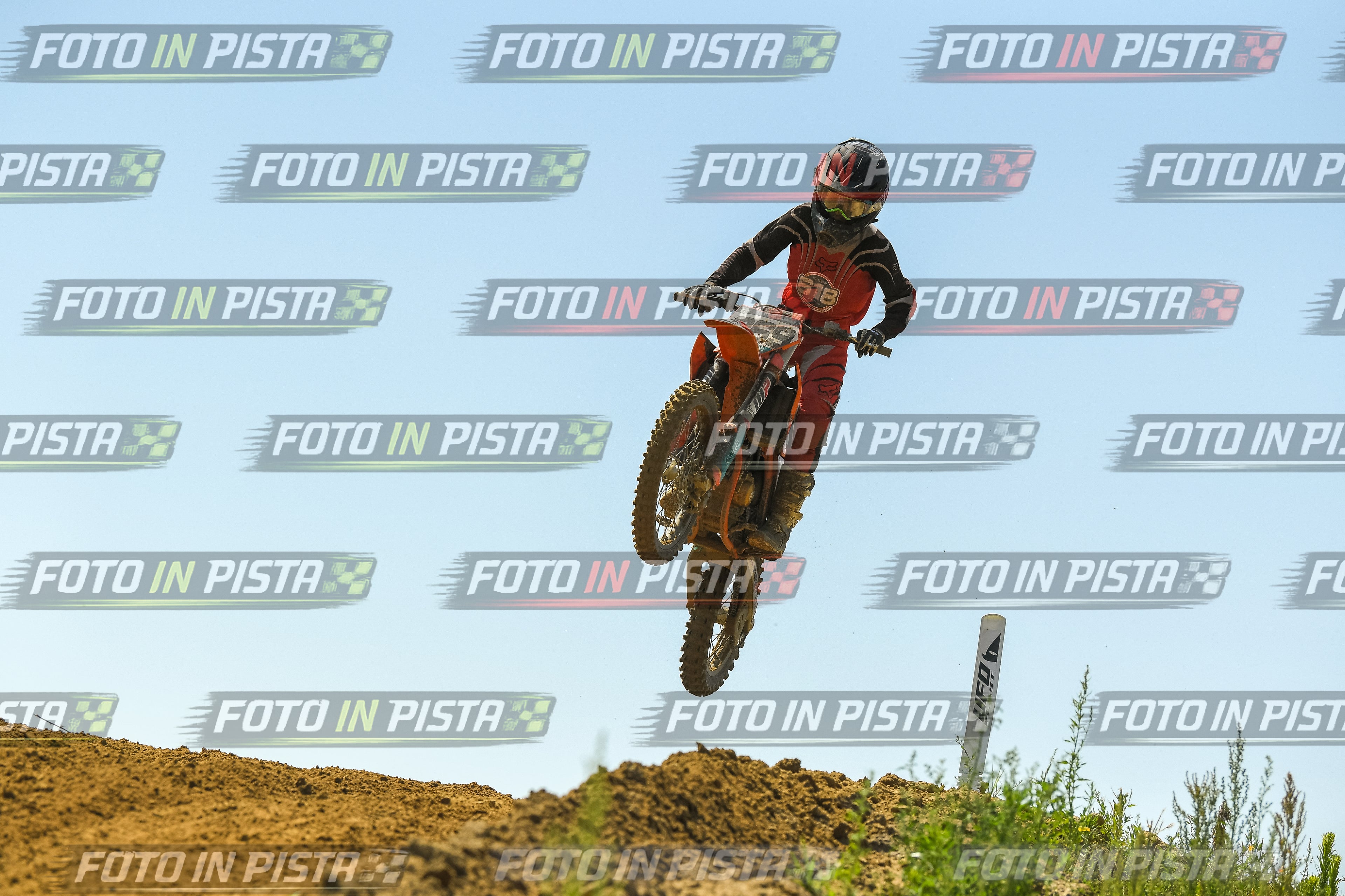 Foto GARAFMI2106261PROVA85CC numero 627