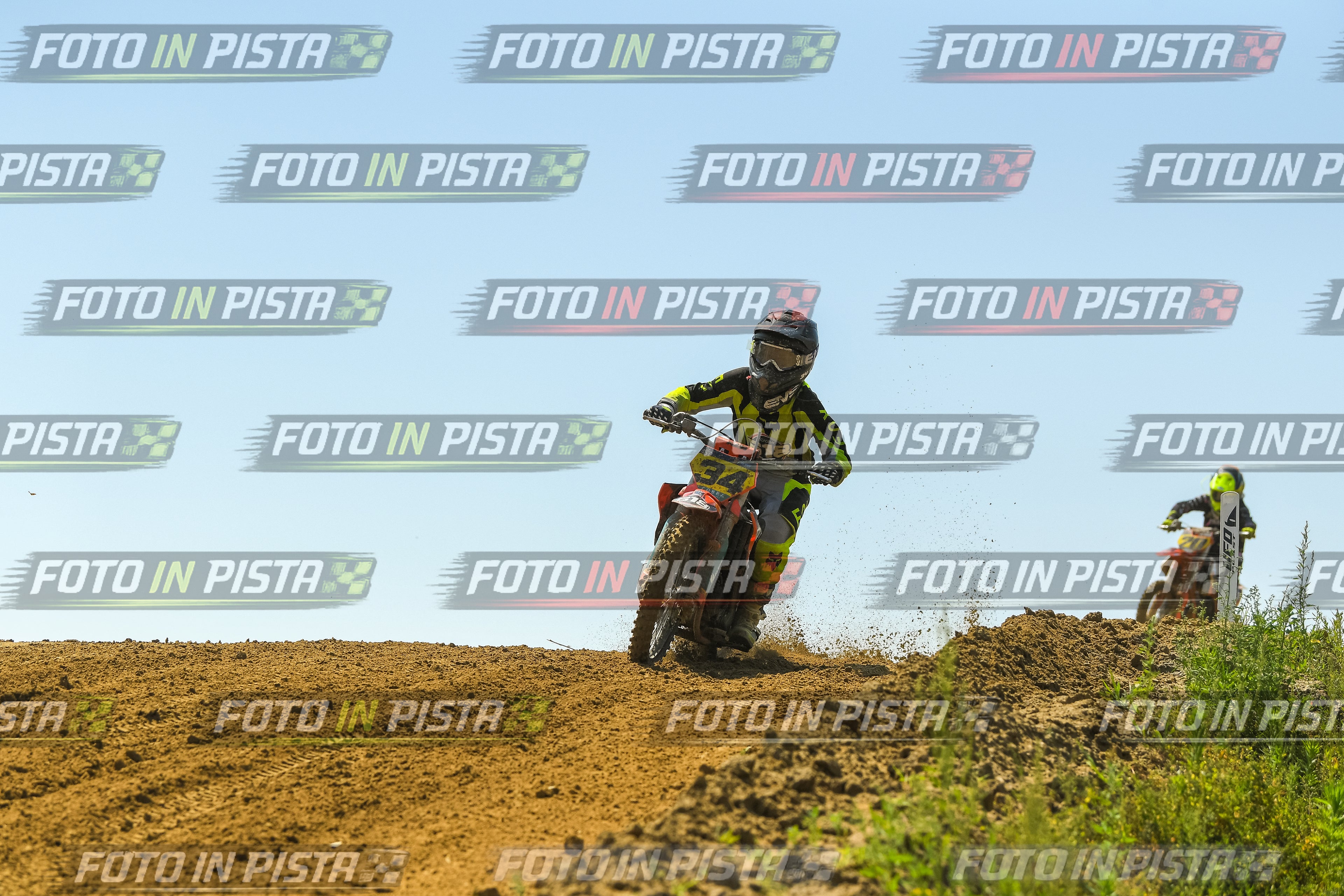 Foto GARAFMI2106261PROVA85CC numero 670